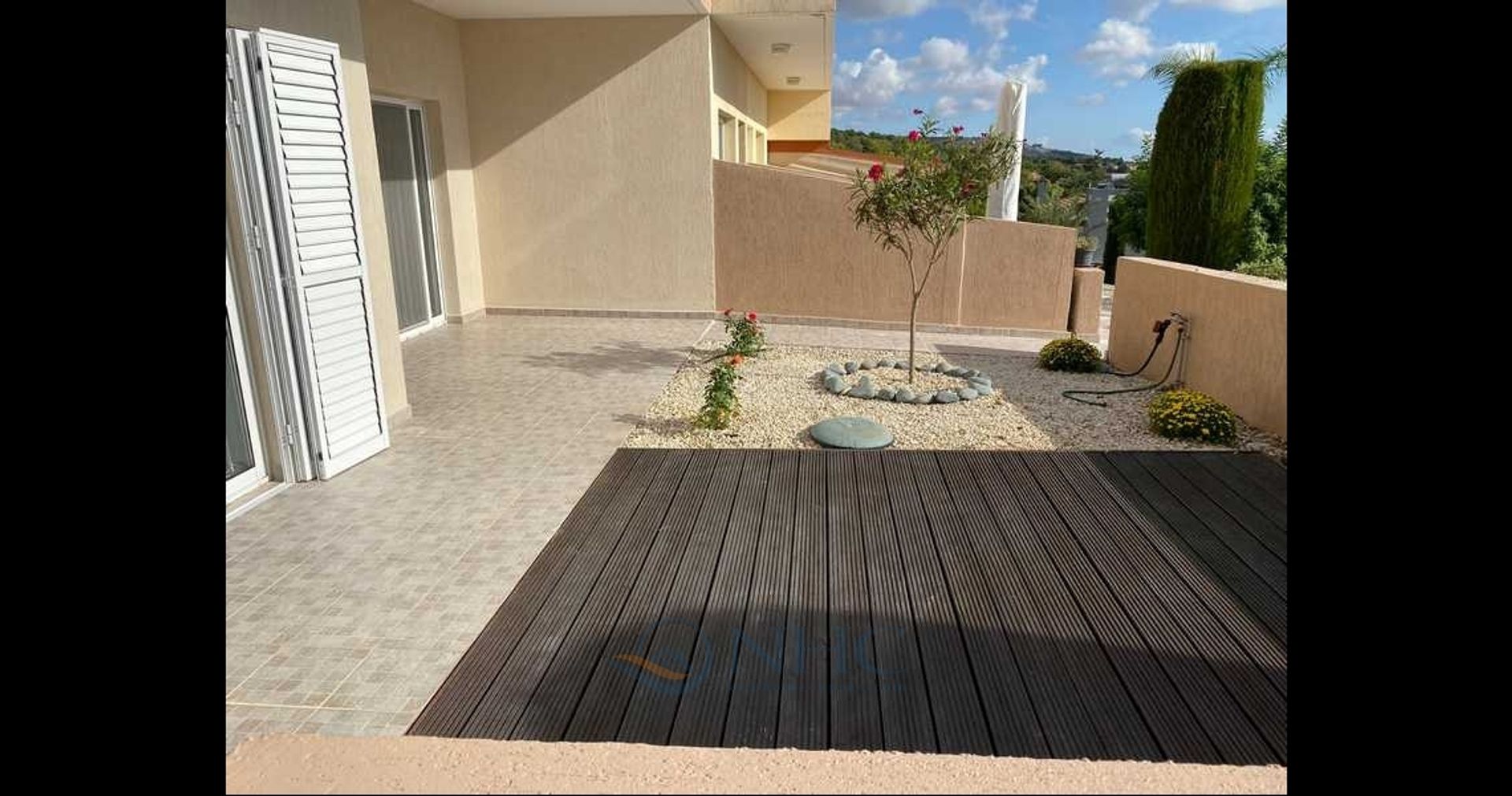 Condominium in Mesa Chorio, Paphos 10204900