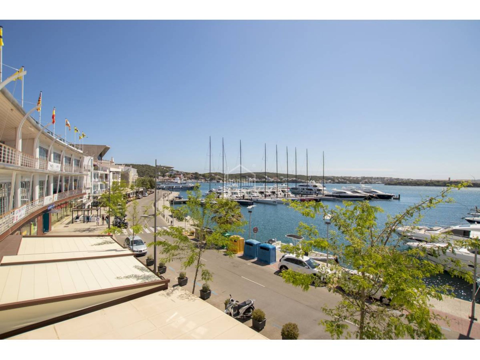 Condominium in Mahon, Balearic Islands 10205336