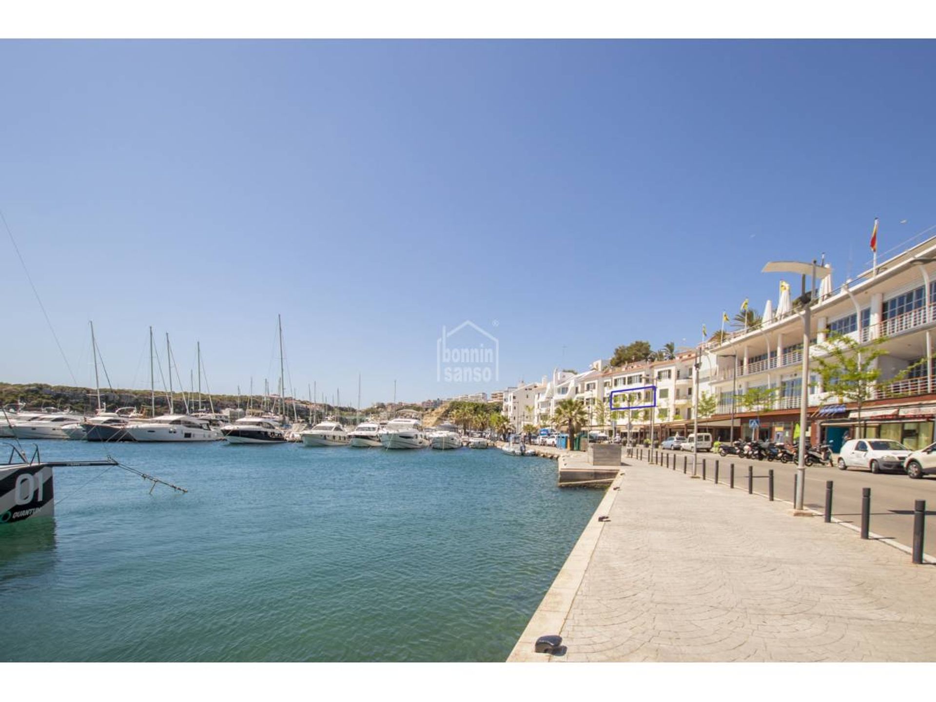 Condominium in Mahon, Balearic Islands 10205336