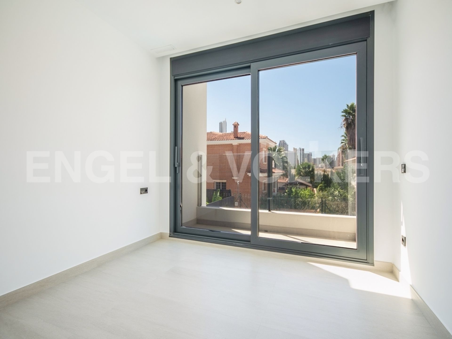 House in Benidorm, Comunitat Valenciana 10205494