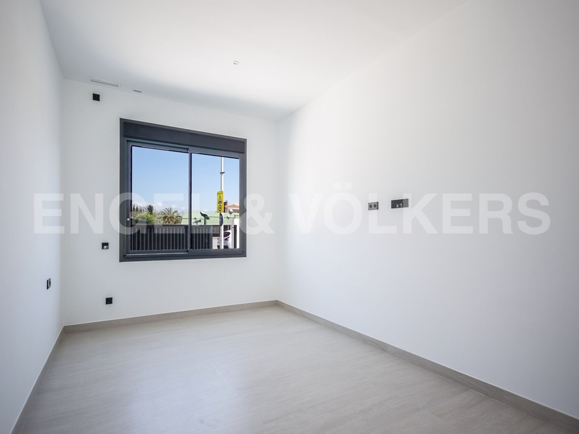 House in Benidorm, Comunitat Valenciana 10205494