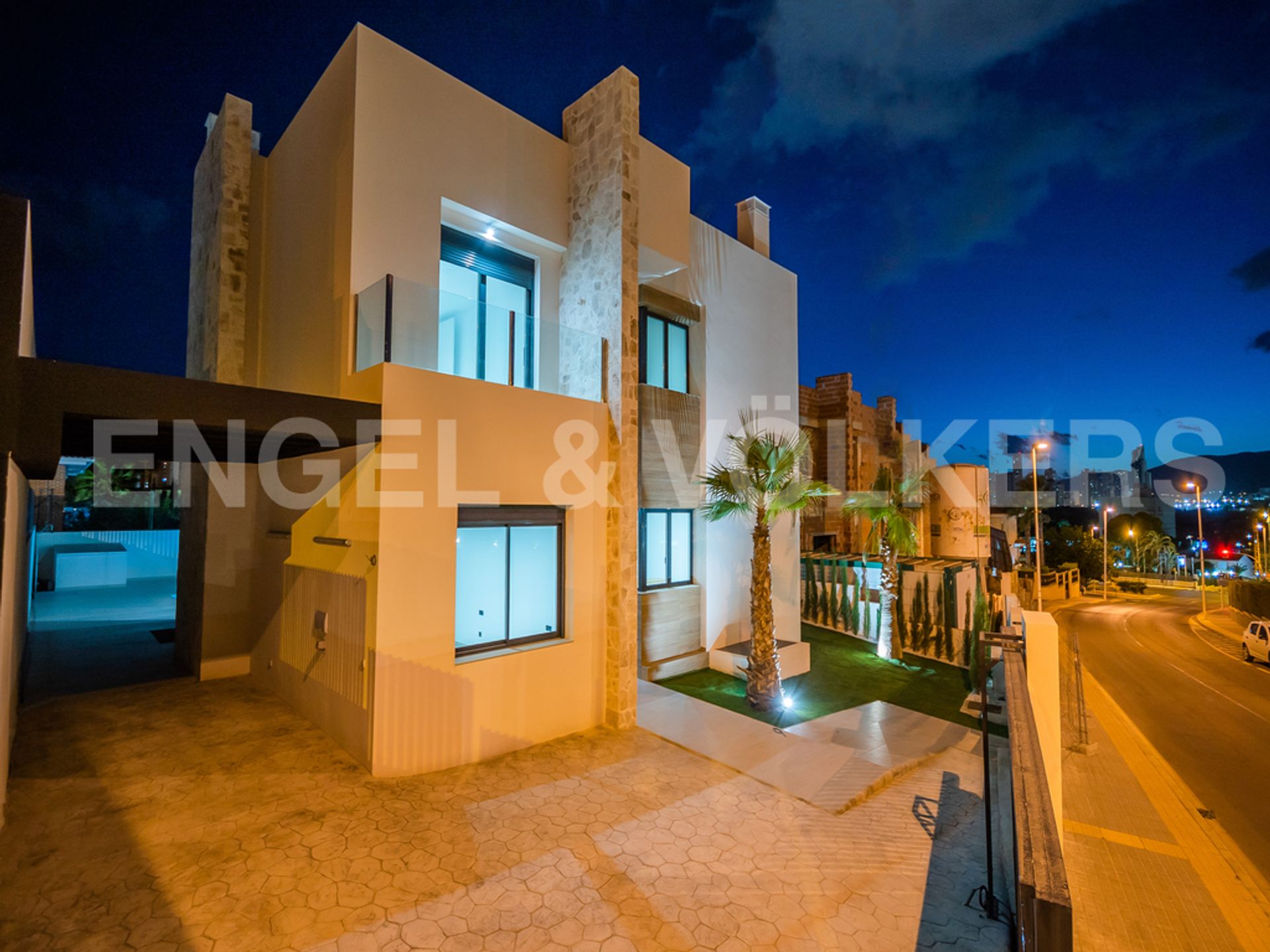 House in Benidorm, Comunitat Valenciana 10205494