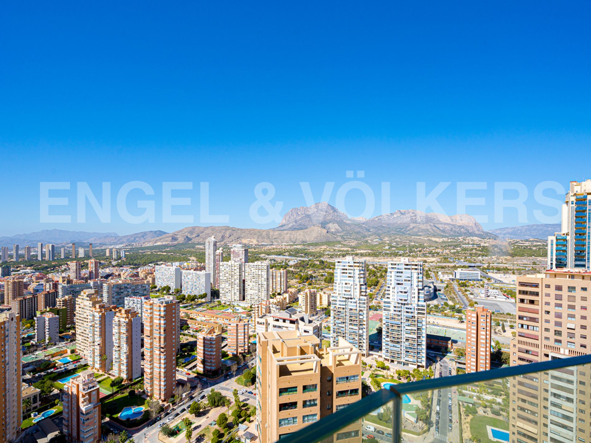 Condominium in , Comunitat Valenciana 10205499