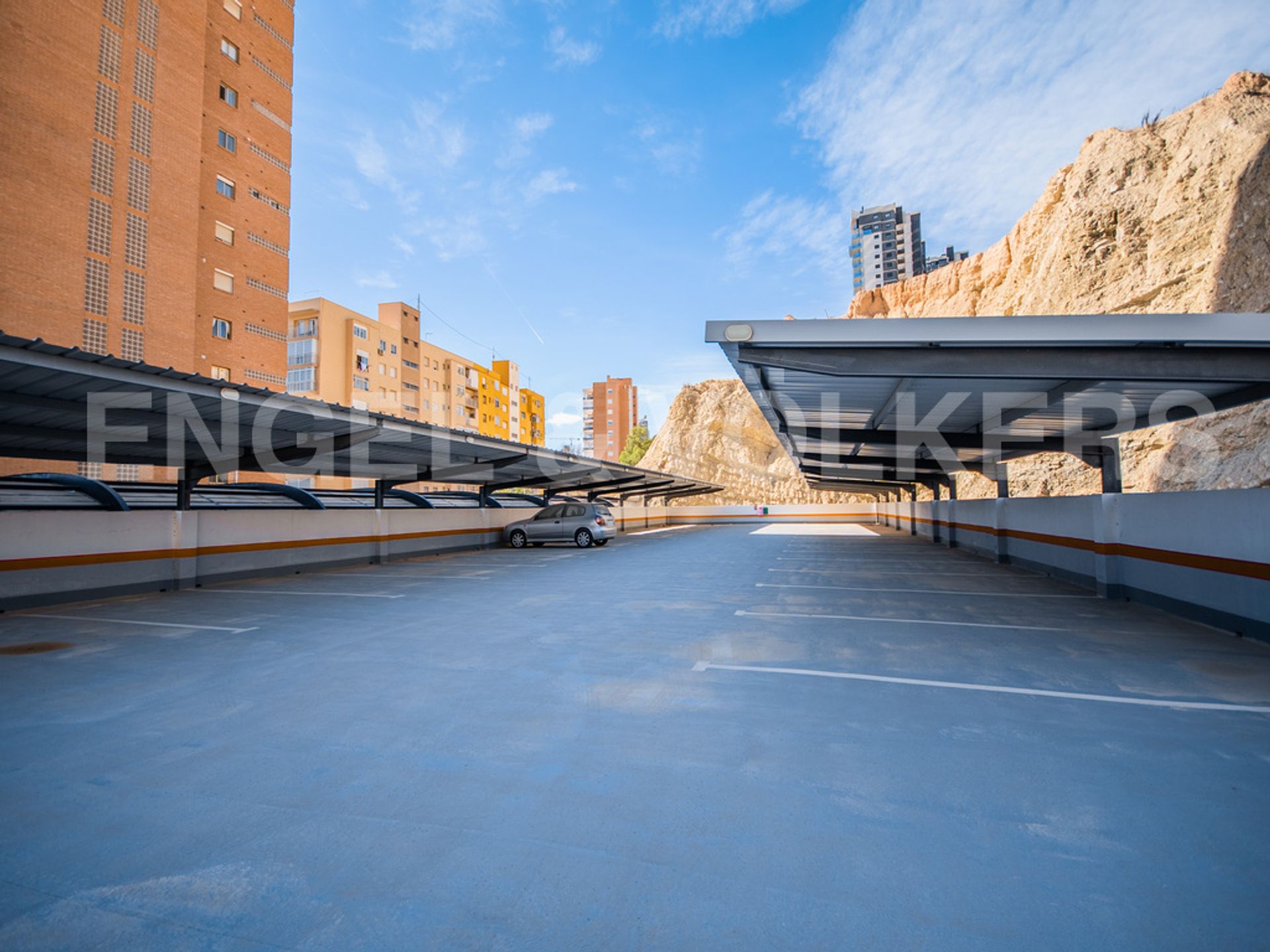 Condominium in Benidorm, Comunidad Valenciana 10205545