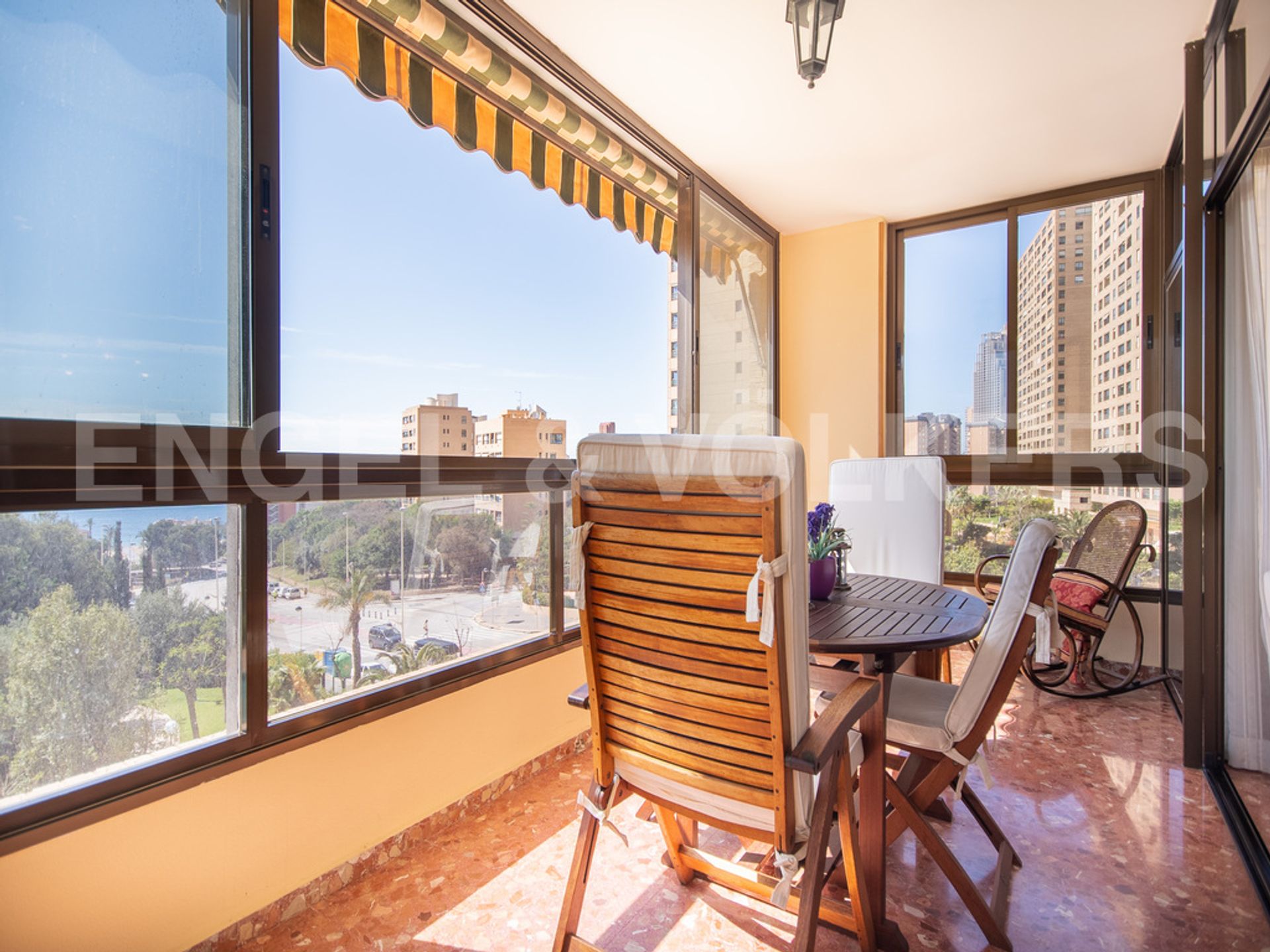 Condominium in Benidorm, Valencia 10205573