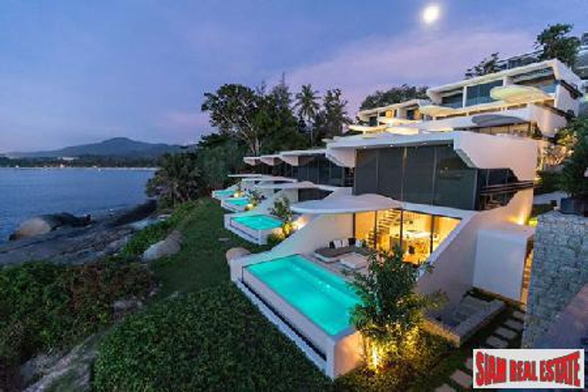 Condominium in Ban Kata, Phuket 10205702