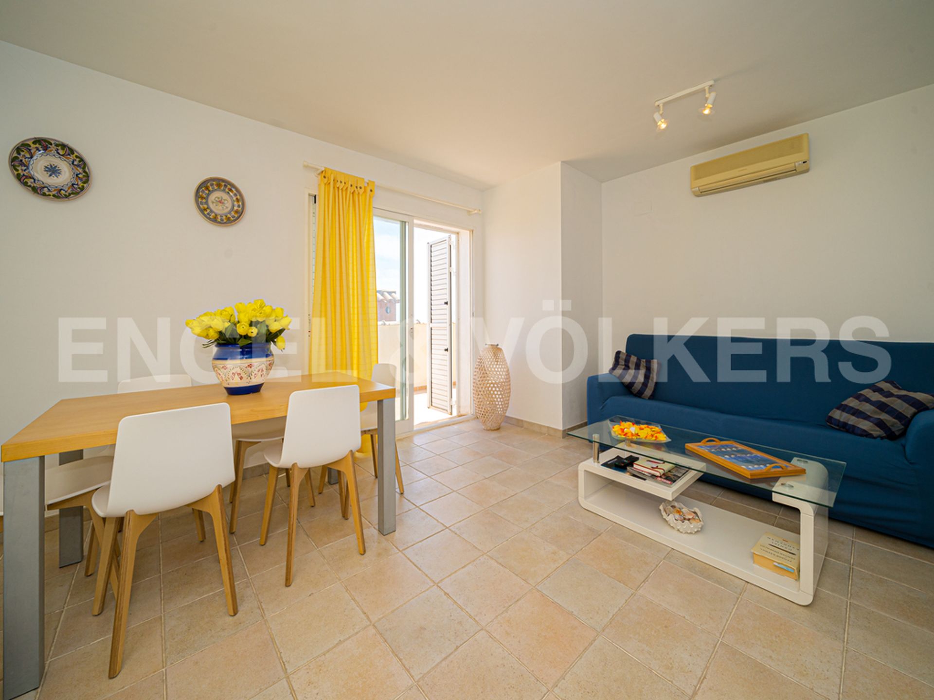 Condominium in Finestrat, Valencian Community 10205808