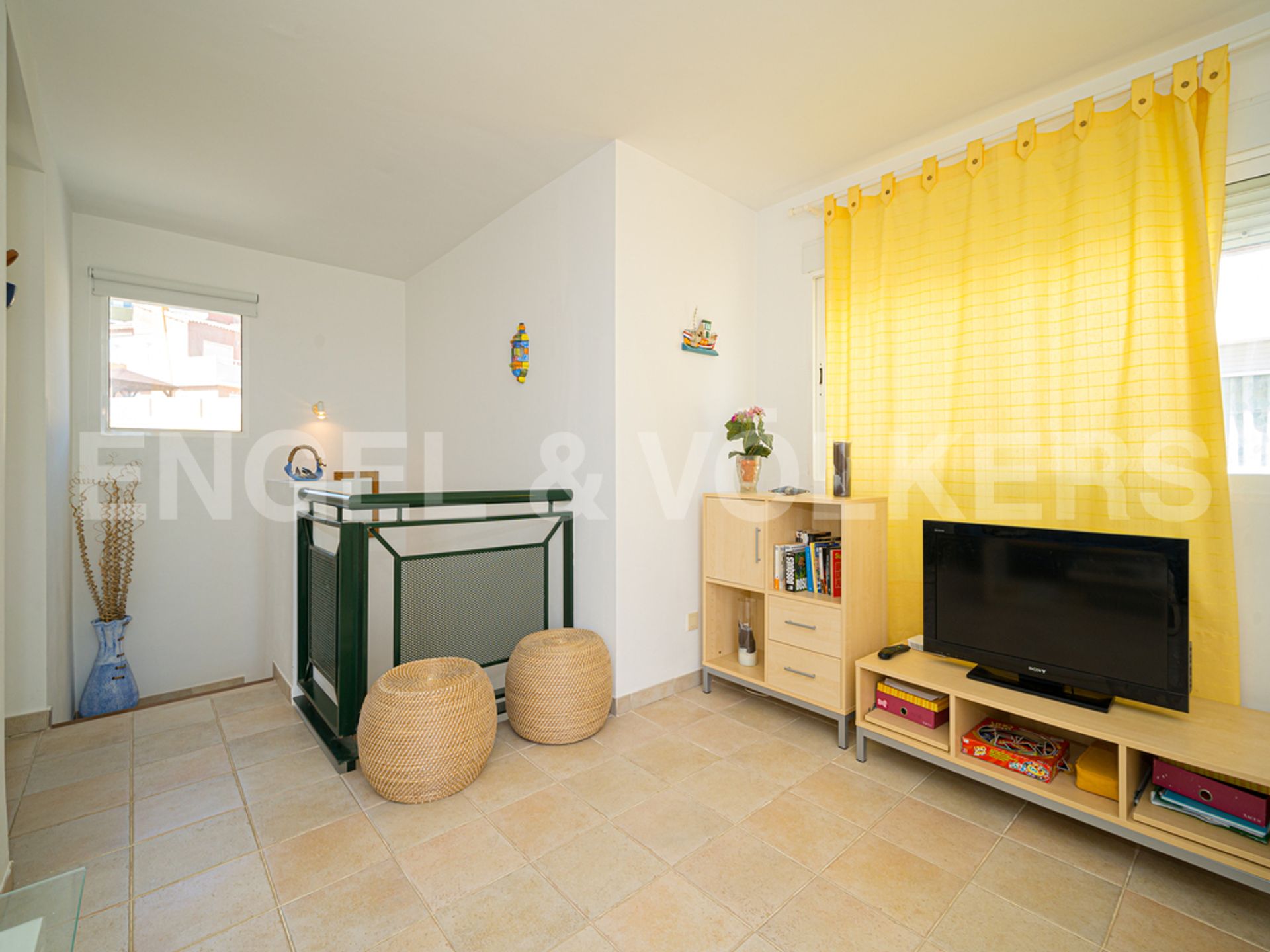 Condominium in Finestrat, Valencian Community 10205808