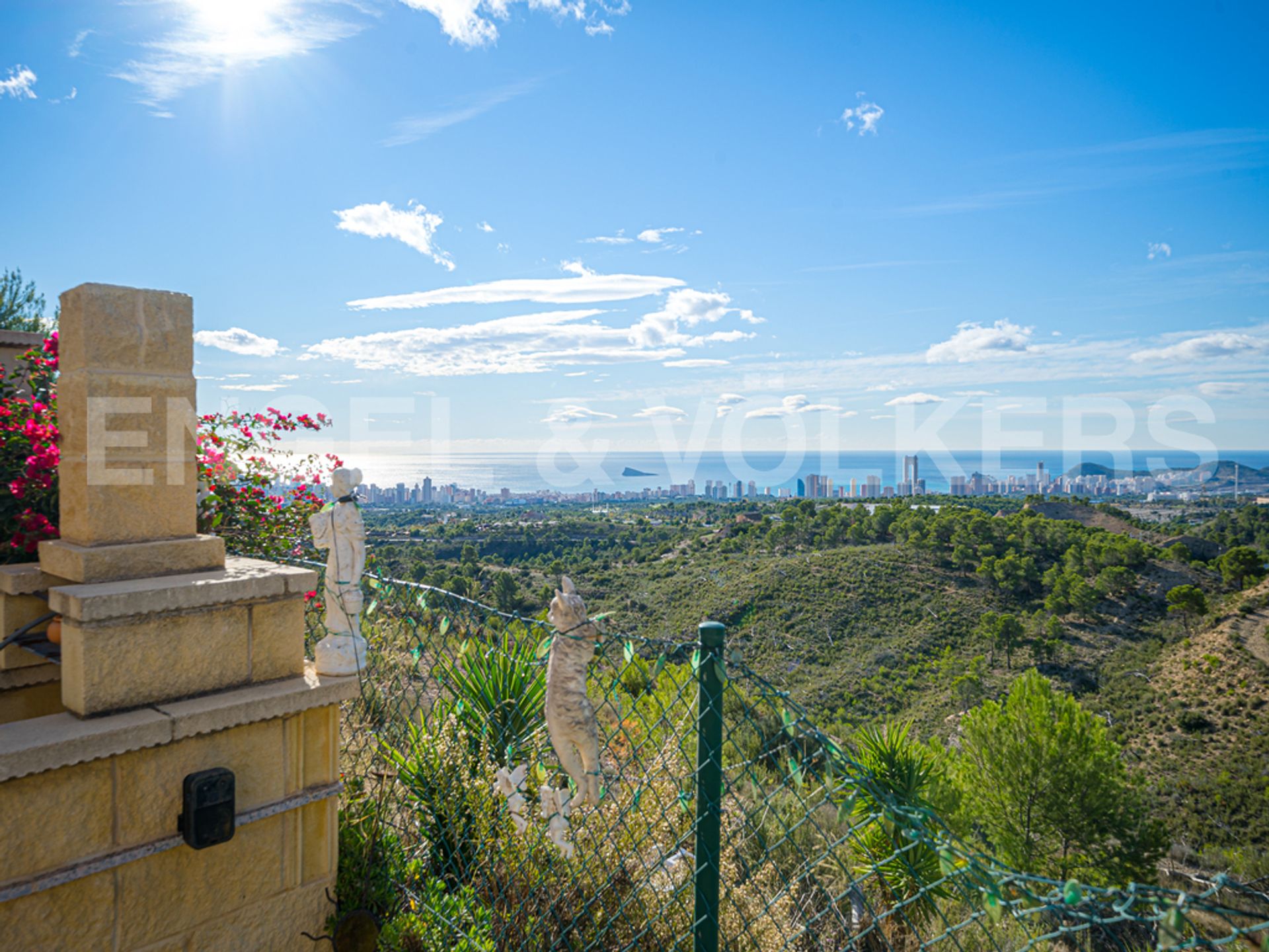 Condominio en La Nucía, Valencia 10205811