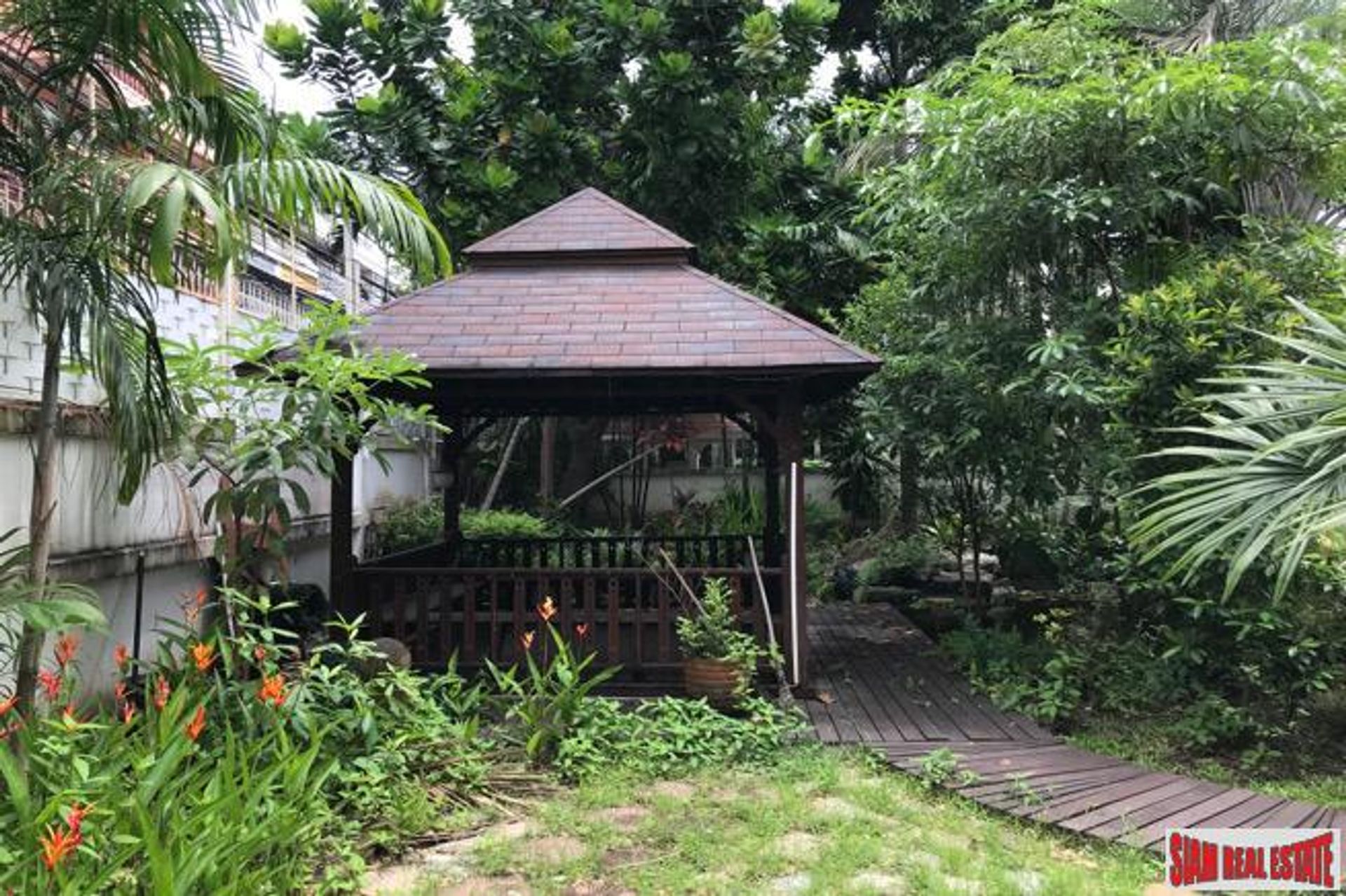 casa en Ban Khlong Sarai, Krung Thep Maha Nakhon 10205871