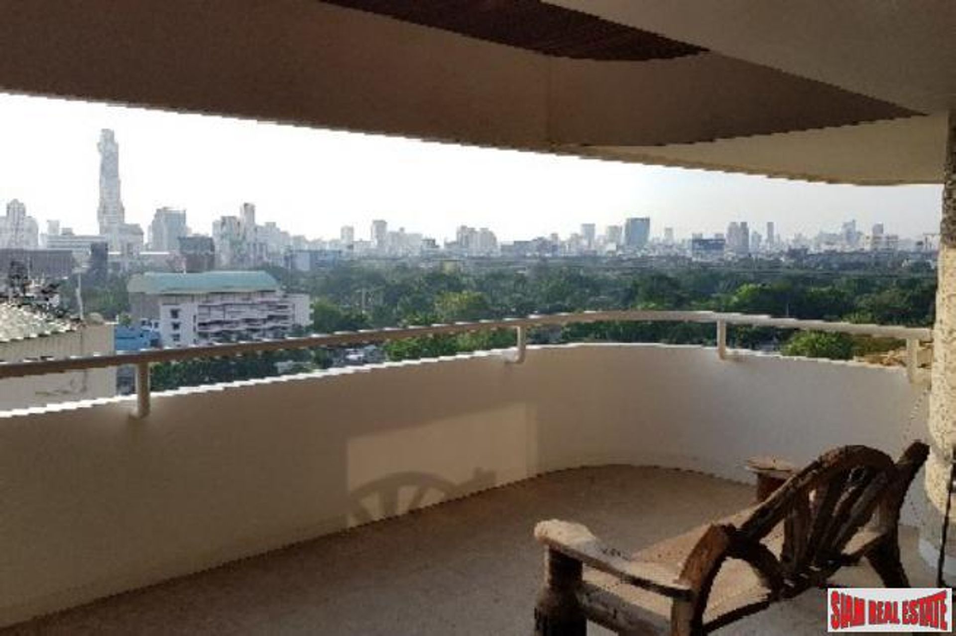 Condominium in Din Daeng, Krung Thep Maha Nakhon 10205904