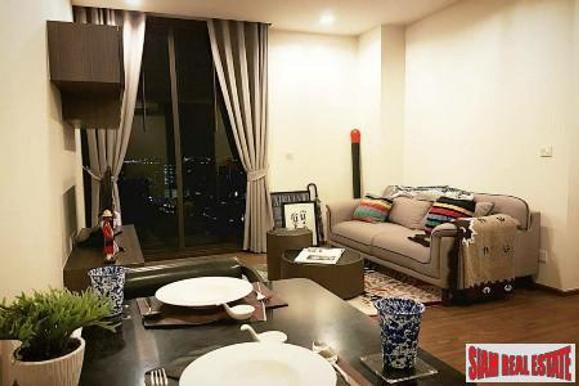 Condominium in Watthana, Krung Thep Maha Nakhon 10205922