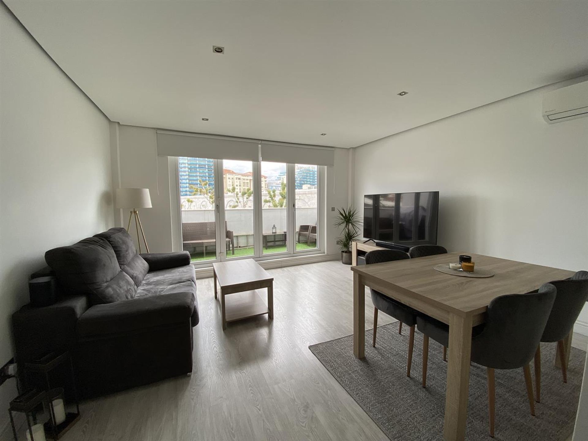 Condominio nel Gibraltar,  10205960