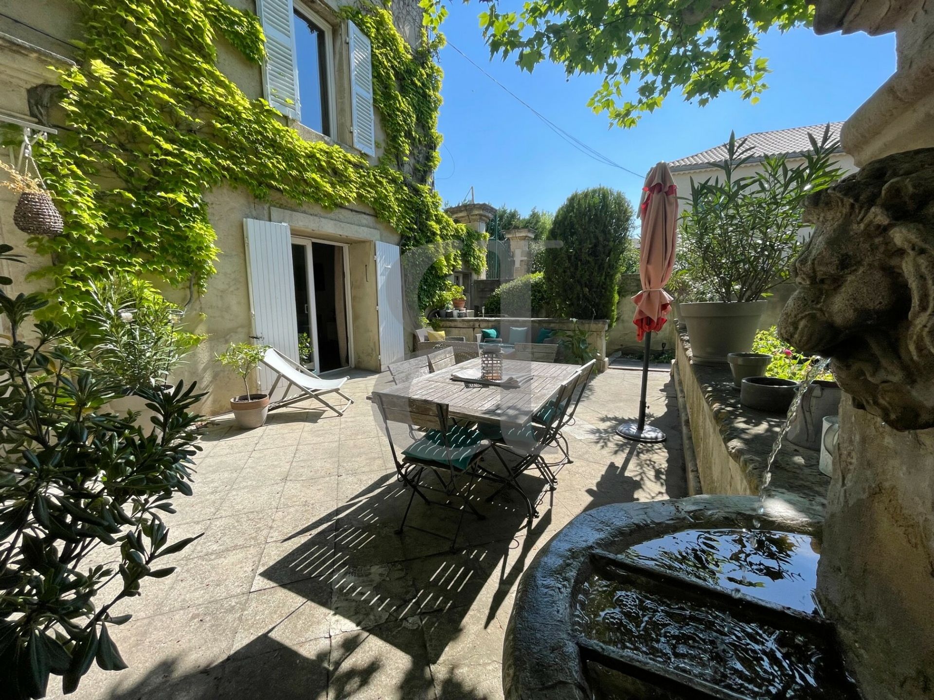 Huis in Sainte-Cecile-les-Vignes, Provence-Alpes-Côte d'Azur 10205971