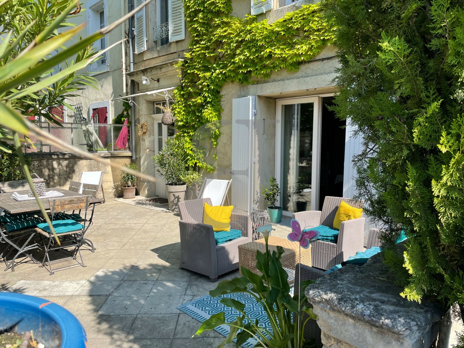 Huis in Sainte-Cécile-les-Vignes, Provence-Alpes-Côte d'Azur 10205971