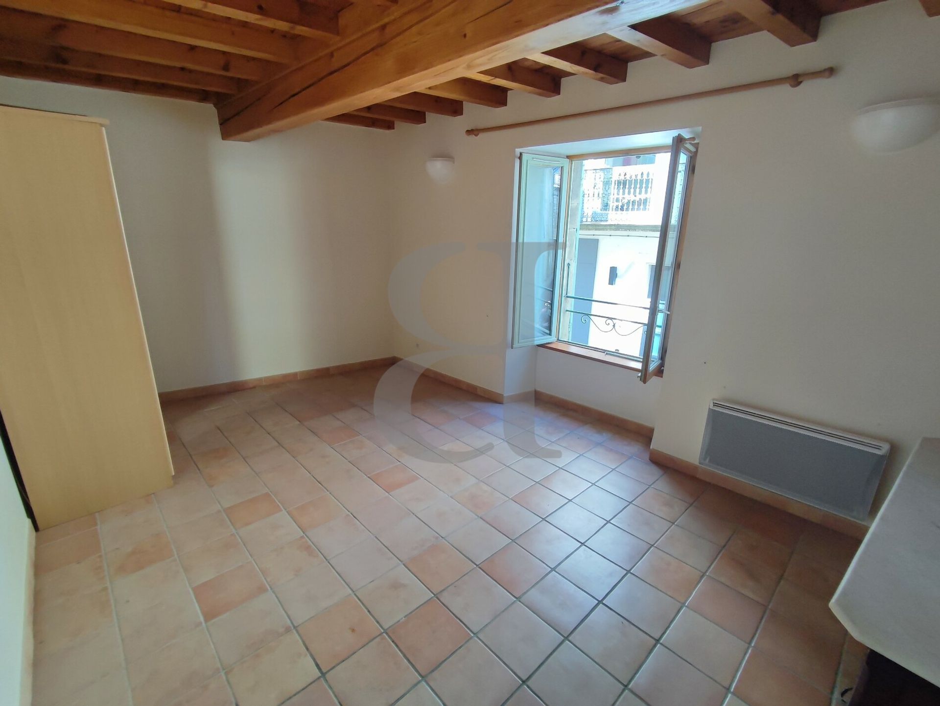 Hus i Bourdeaux, Auvergne-Rhône-Alpes 10205995