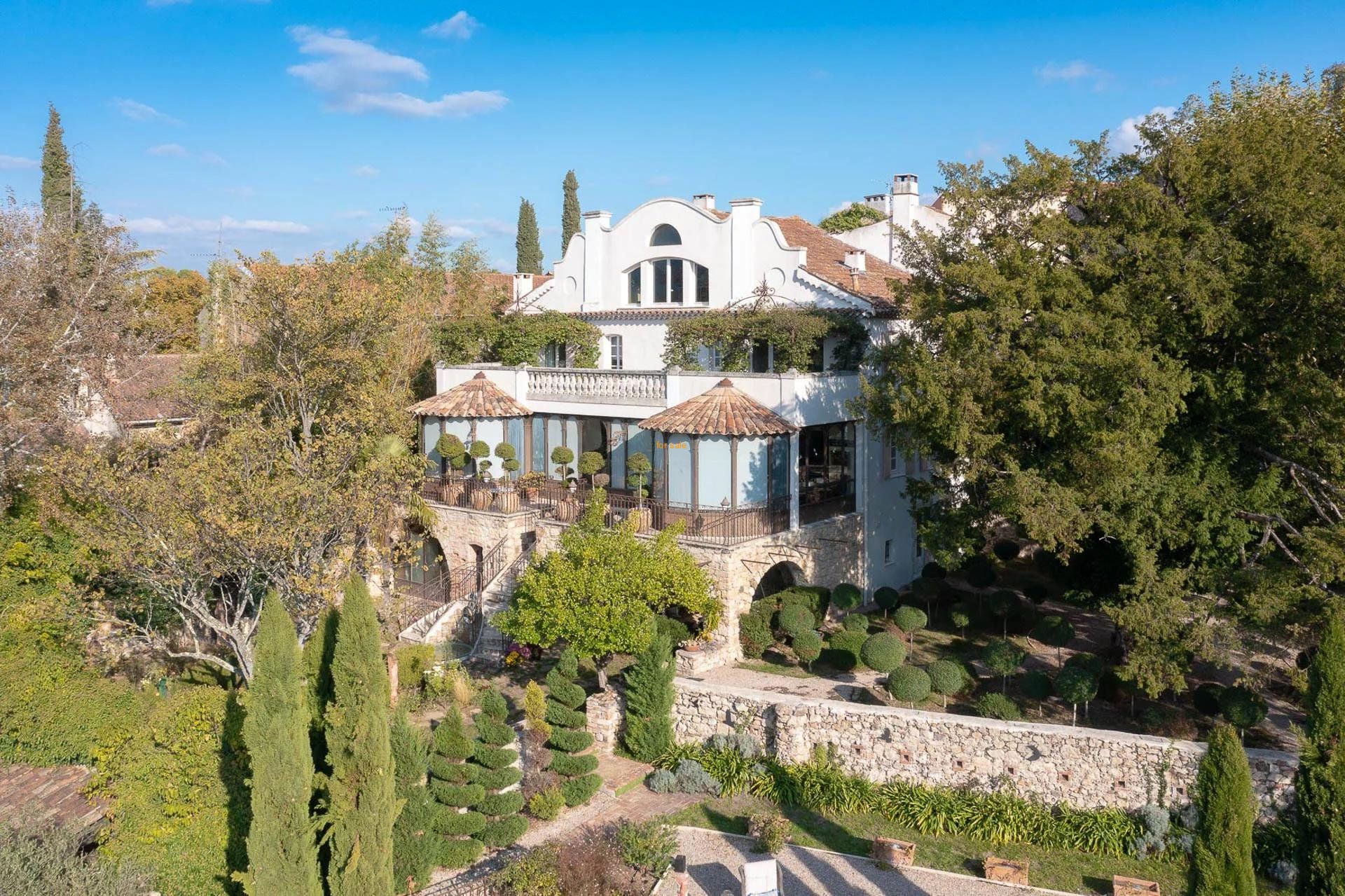 Inny w Saint-Paul-en-Forêt, Provence-Alpes-Côte d'Azur 10205996