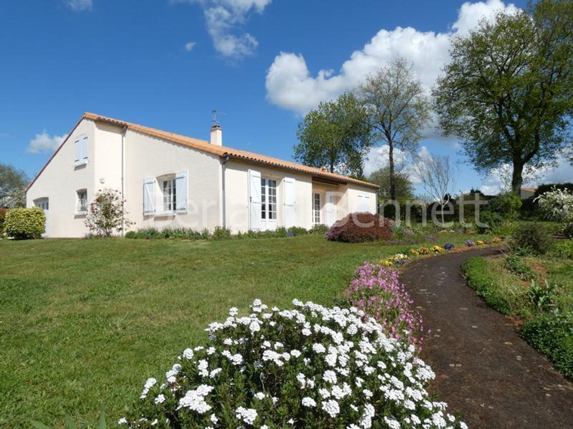 Huis in Celles-sur-Belle, Nouvelle-Aquitaine 10206109