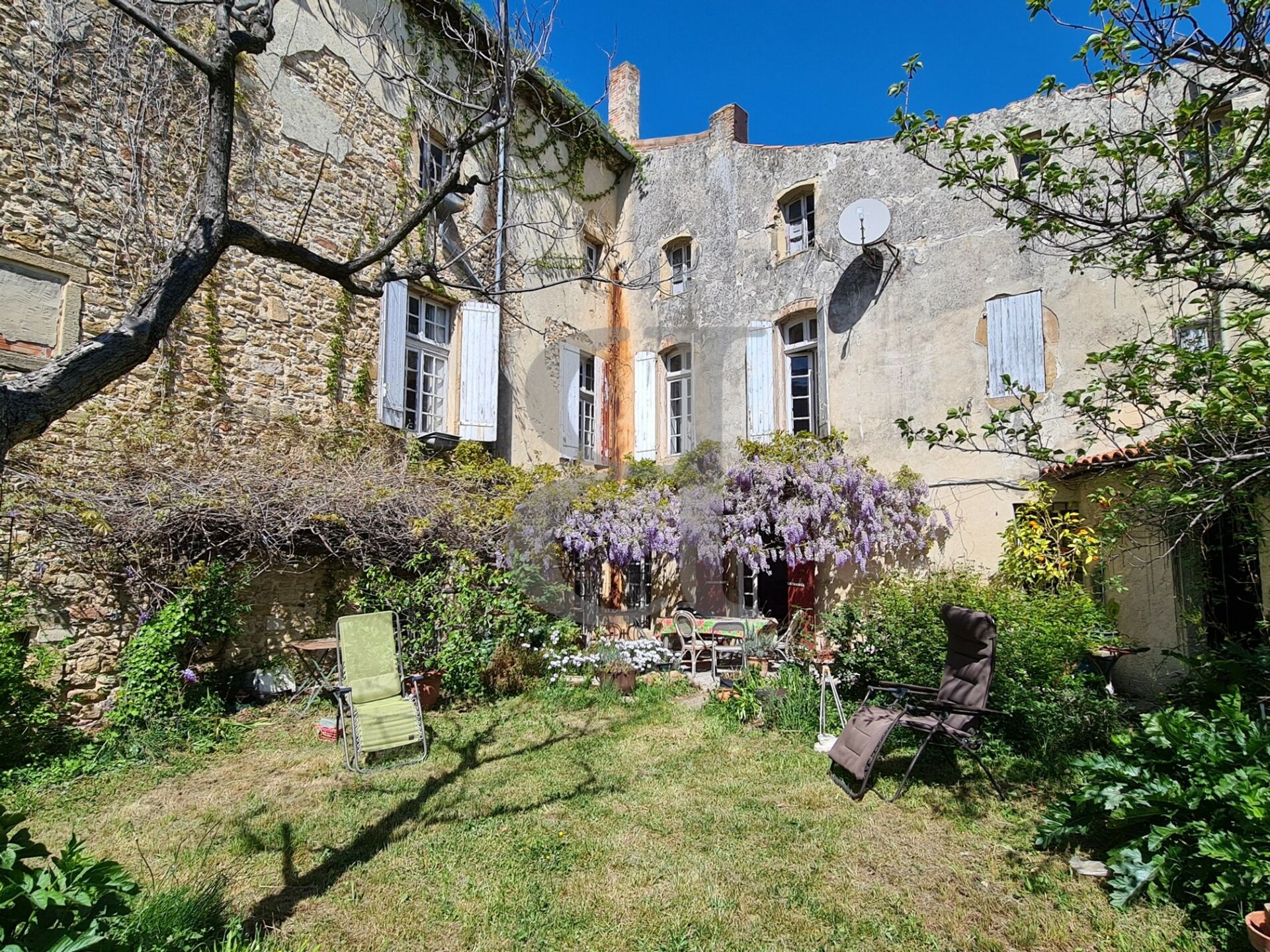 casa en Sainte-Cécile-les-Vignes, Provence-Alpes-Côte d'Azur 10206140