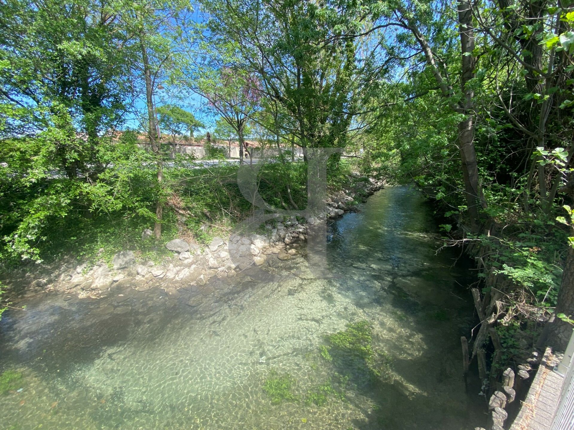 σπίτι σε L'Isle-sur-la-Sorgue, Provence-Alpes-Côte d'Azur 10206145