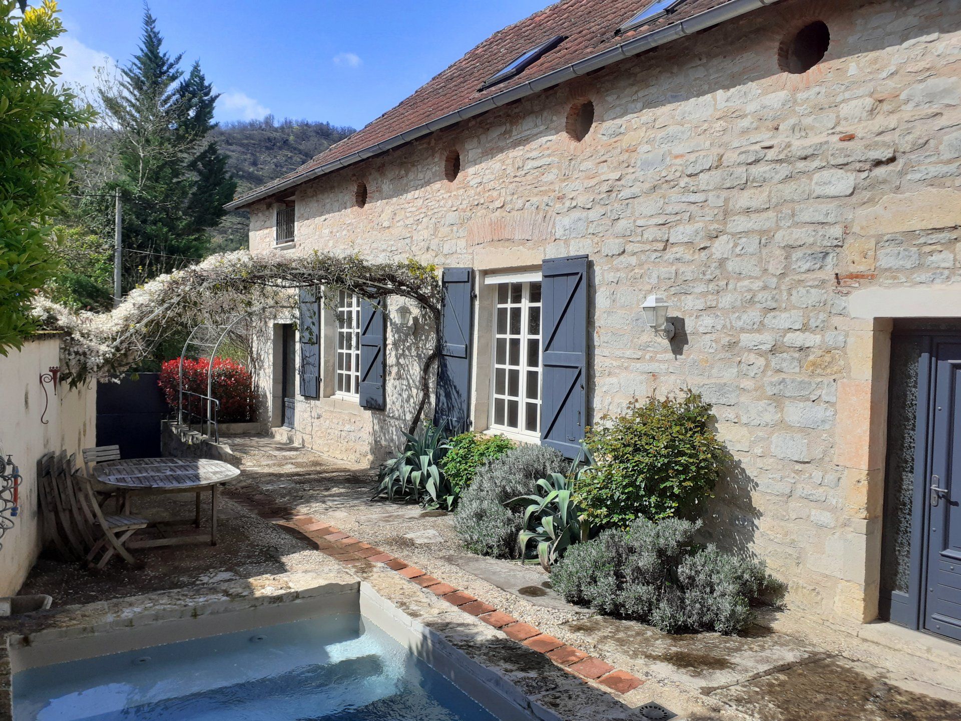 casa en Saint-Antonin-Noble-Val, Occitanie 10206160