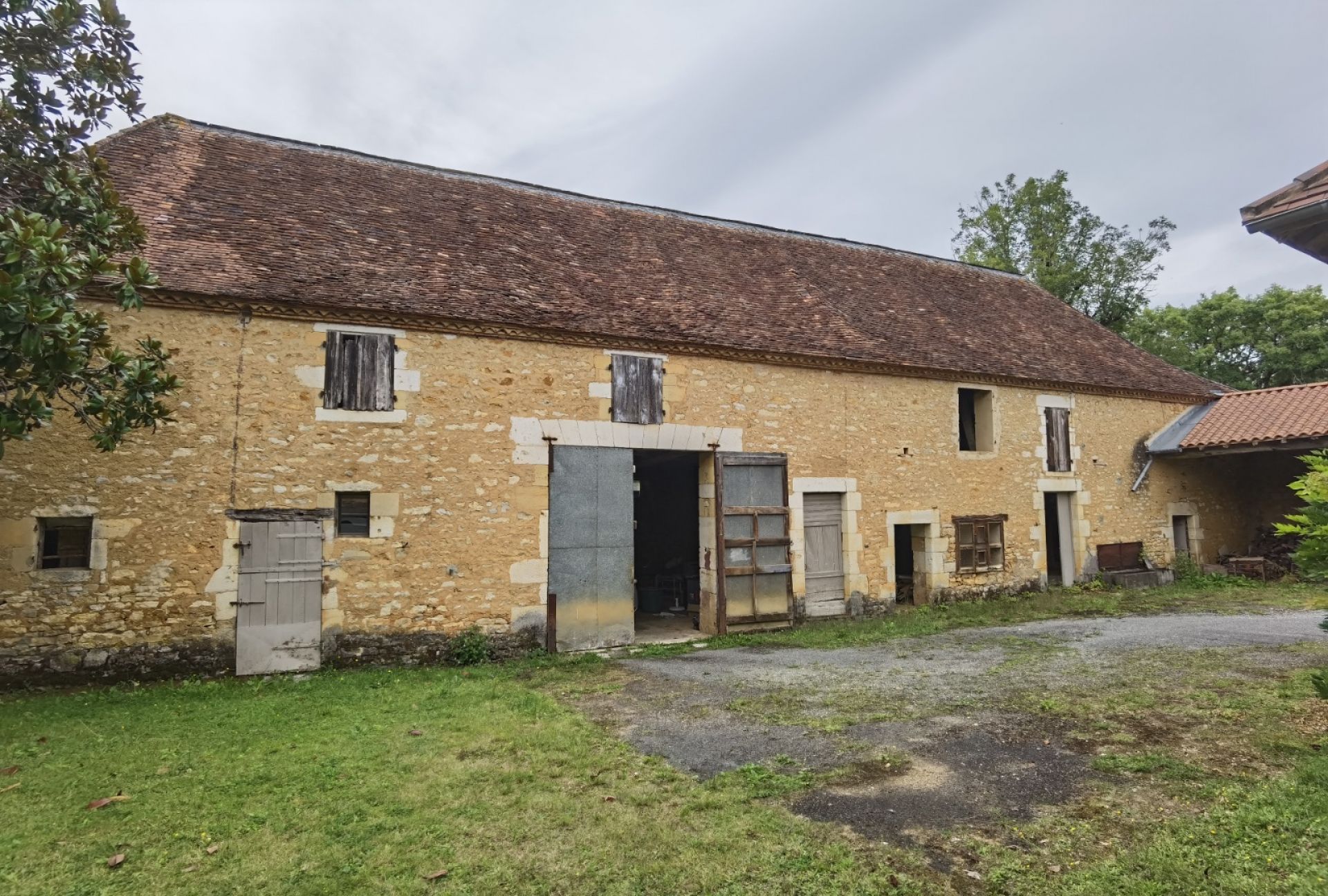 casa en Excideuil, Nouvelle-Aquitaine 10206198