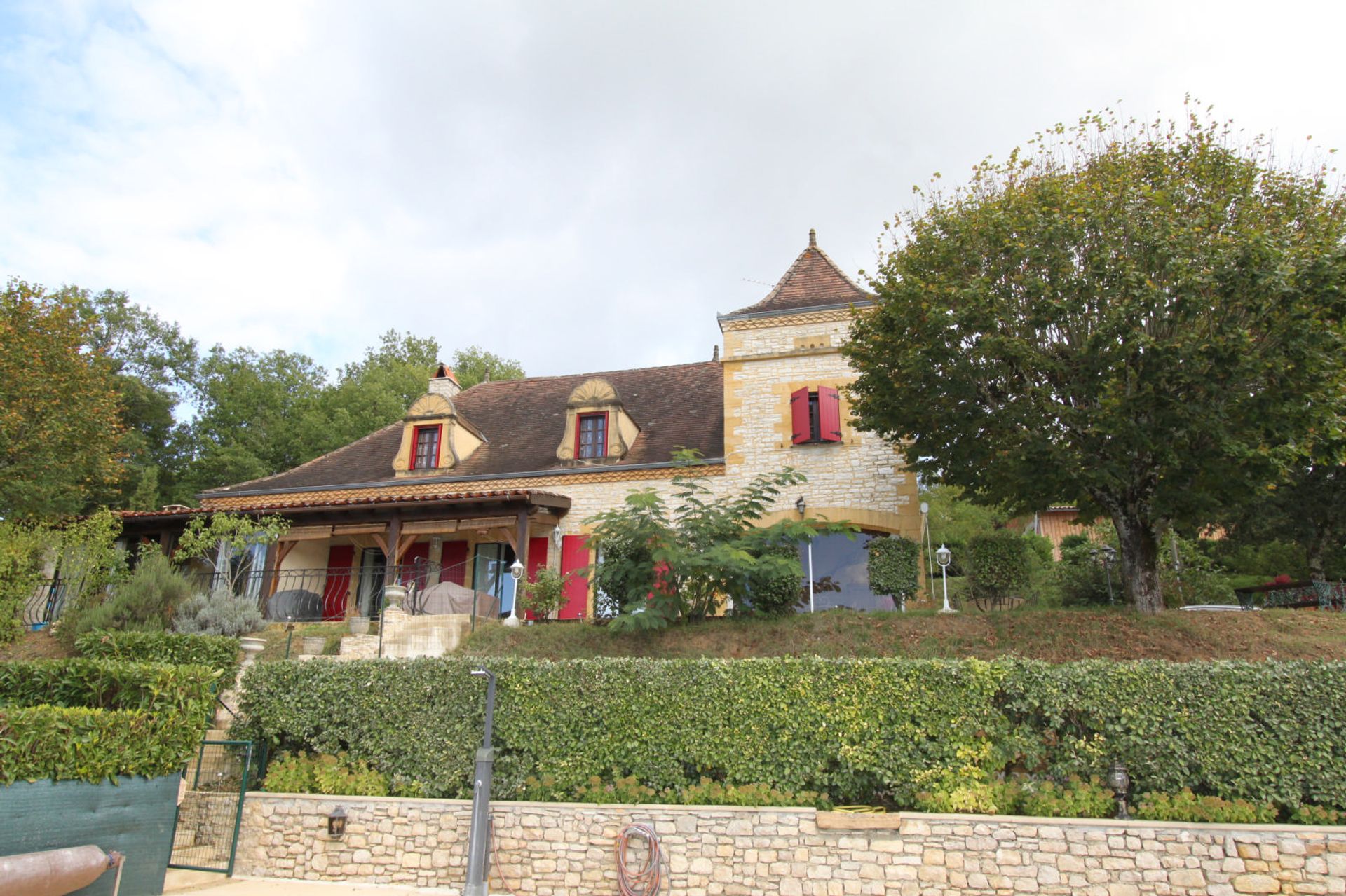 rumah dalam Gourdon, Occitanie 10206207