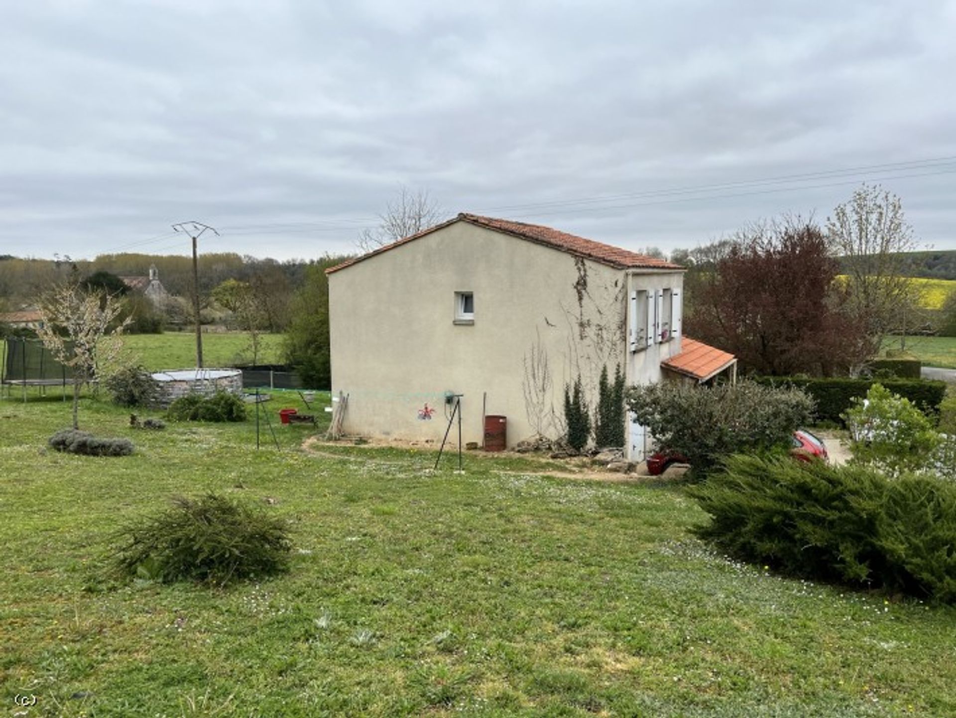 Huis in Verteuil-sur-Charente, Nouvelle-Aquitanië 10206224