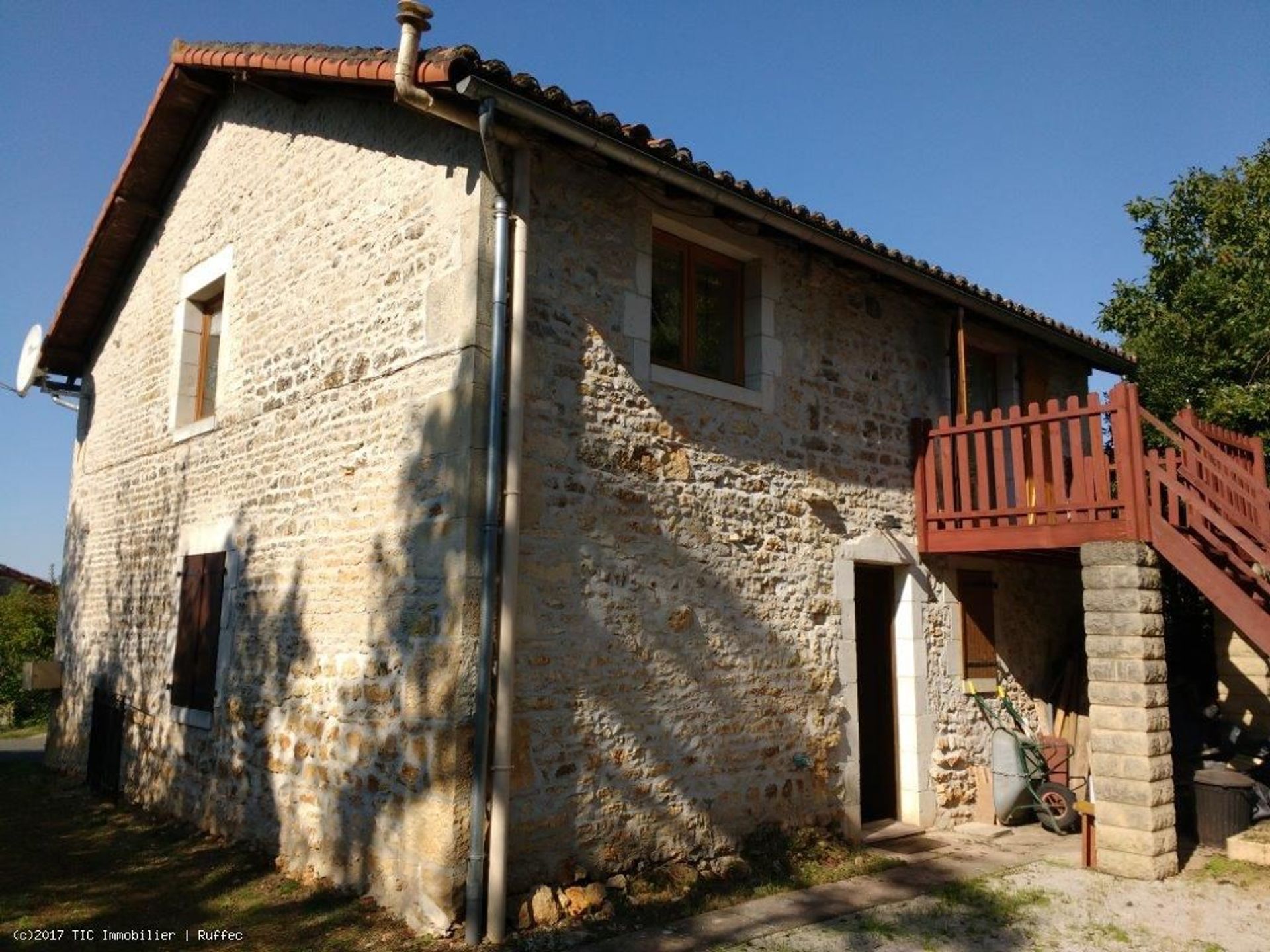 Rumah di Sampanye-Mouton, Nouvelle-Aquitaine 10206226