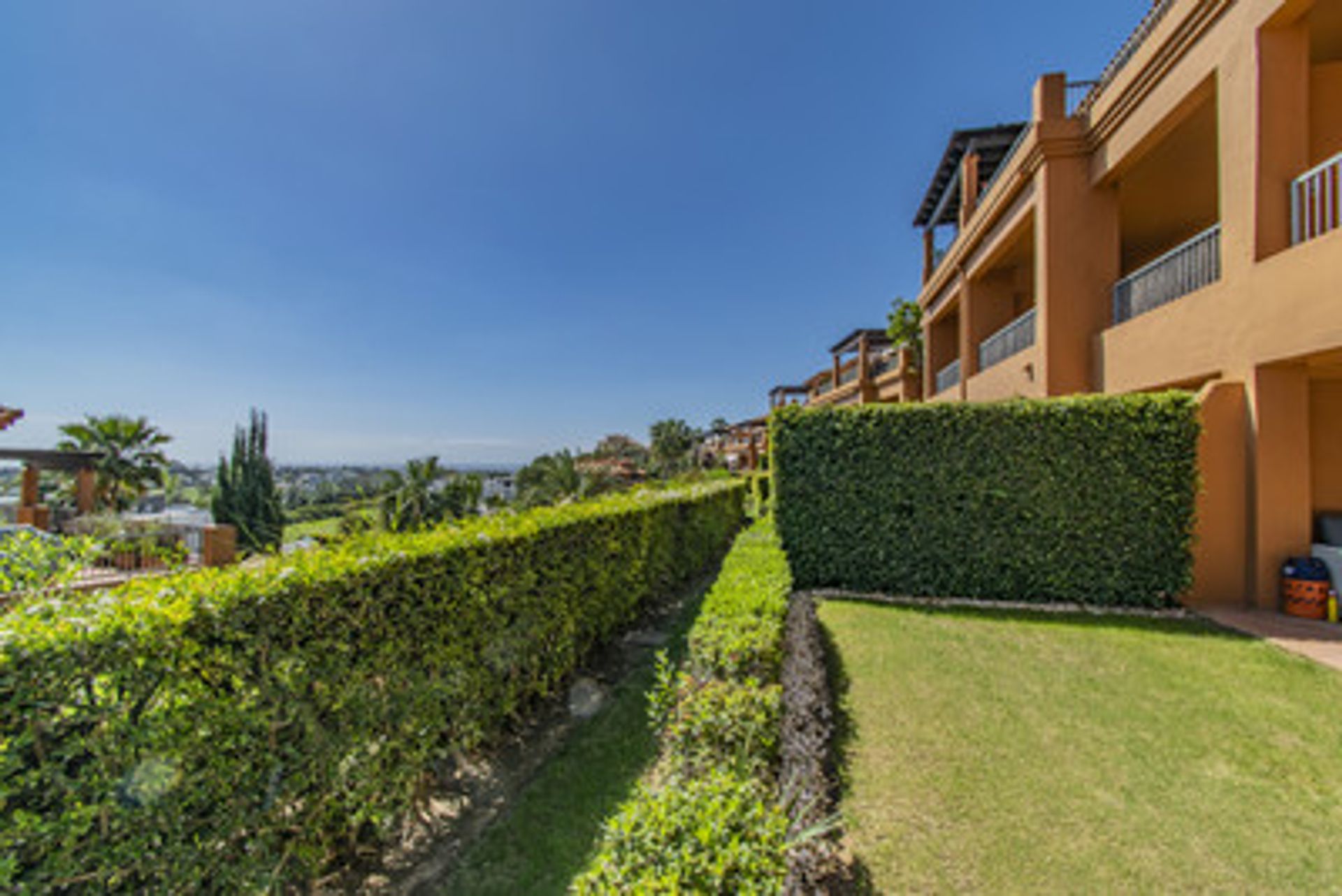 Condominium in La Atalaya, Andalucía 10206312