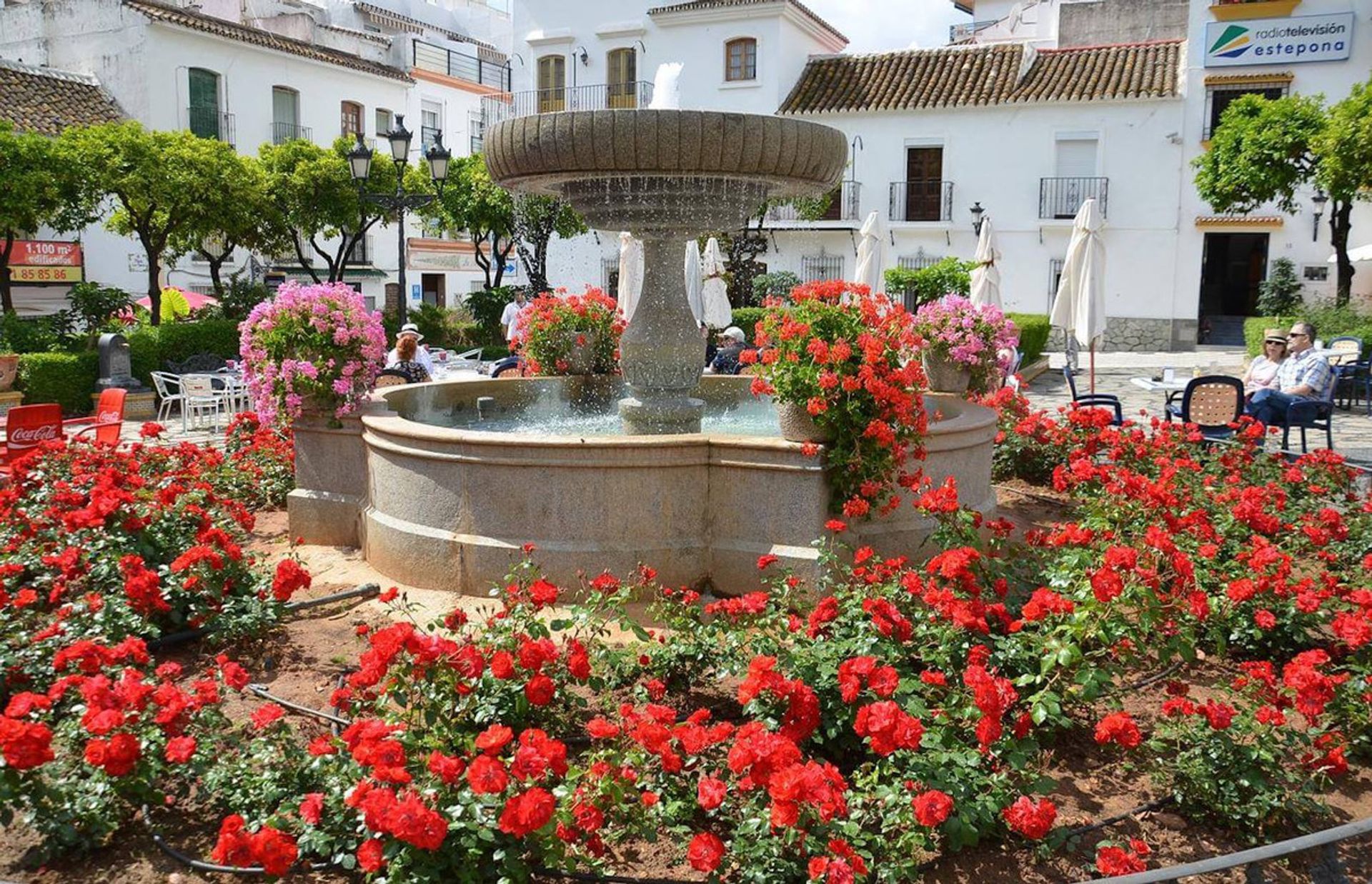 Condominium in Estepona, Andalucía 10207019