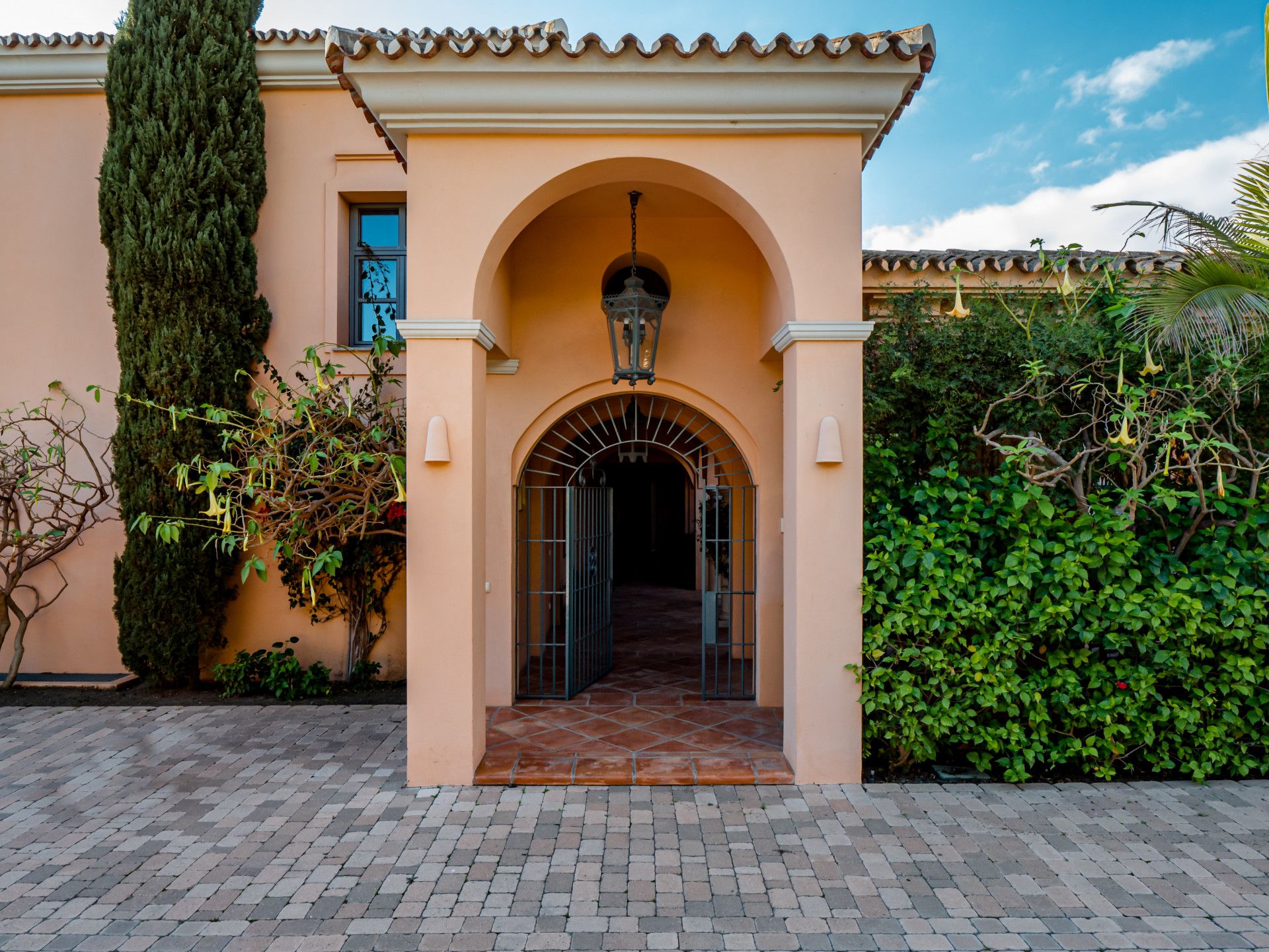 House in Benahavís, Andalucía 10207387