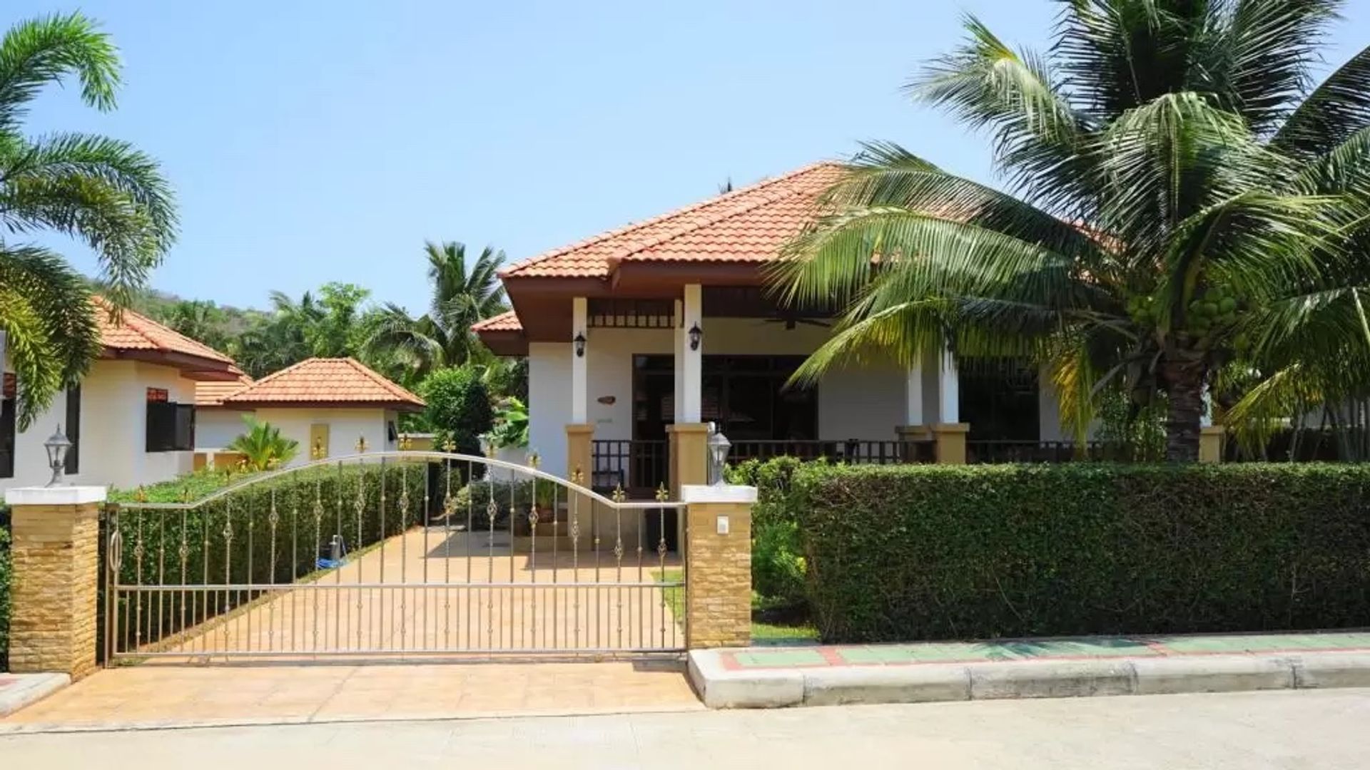 House in Pran Buri, Prachuap Khiri Khan 10207841