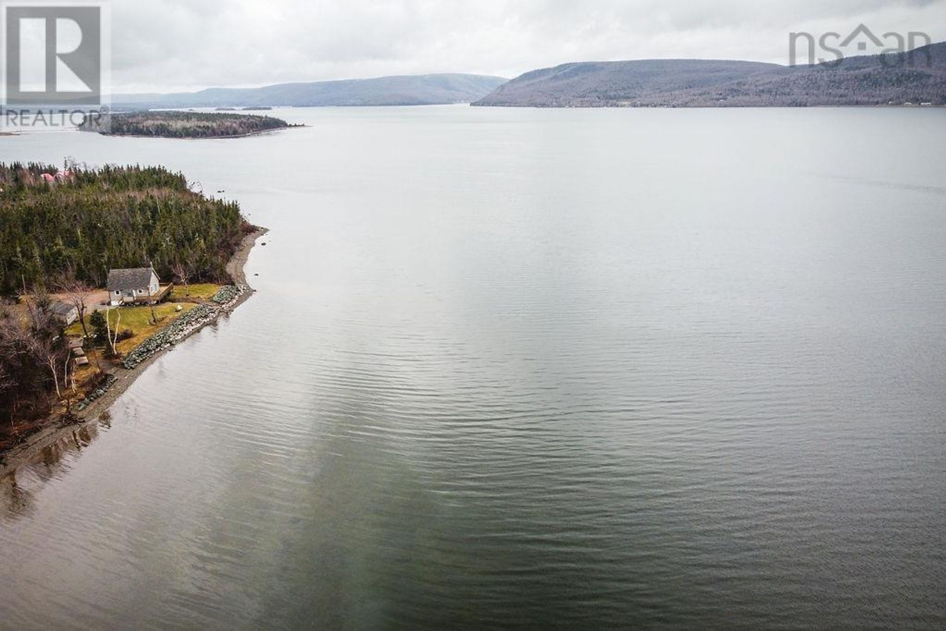 सम्मिलित में Little Narrows, Nova Scotia 10208036