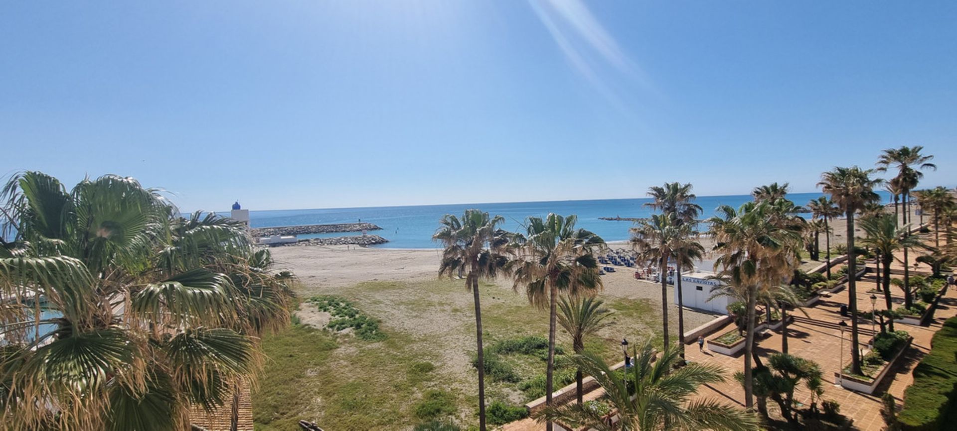 Condominio en Puerto de la Duquesa, Andalusia 10208237