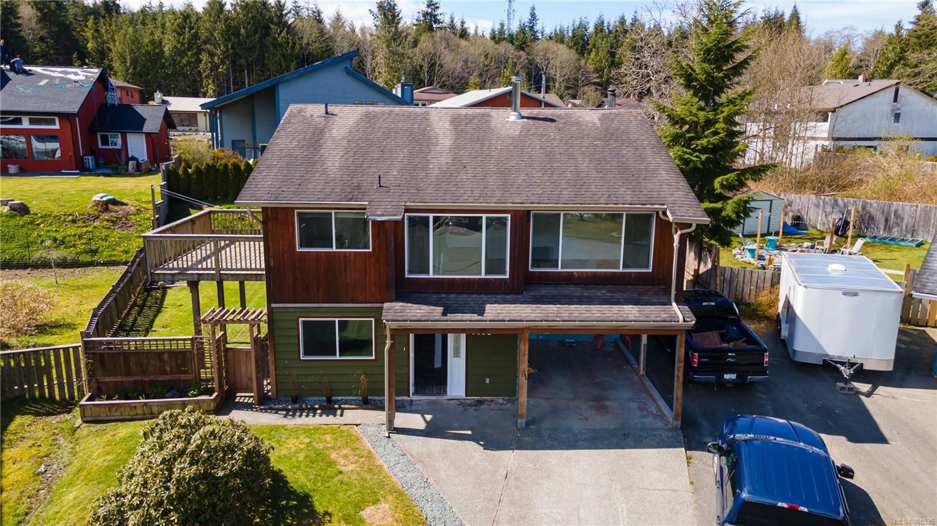 casa en Port Hardy, British Columbia 10208438