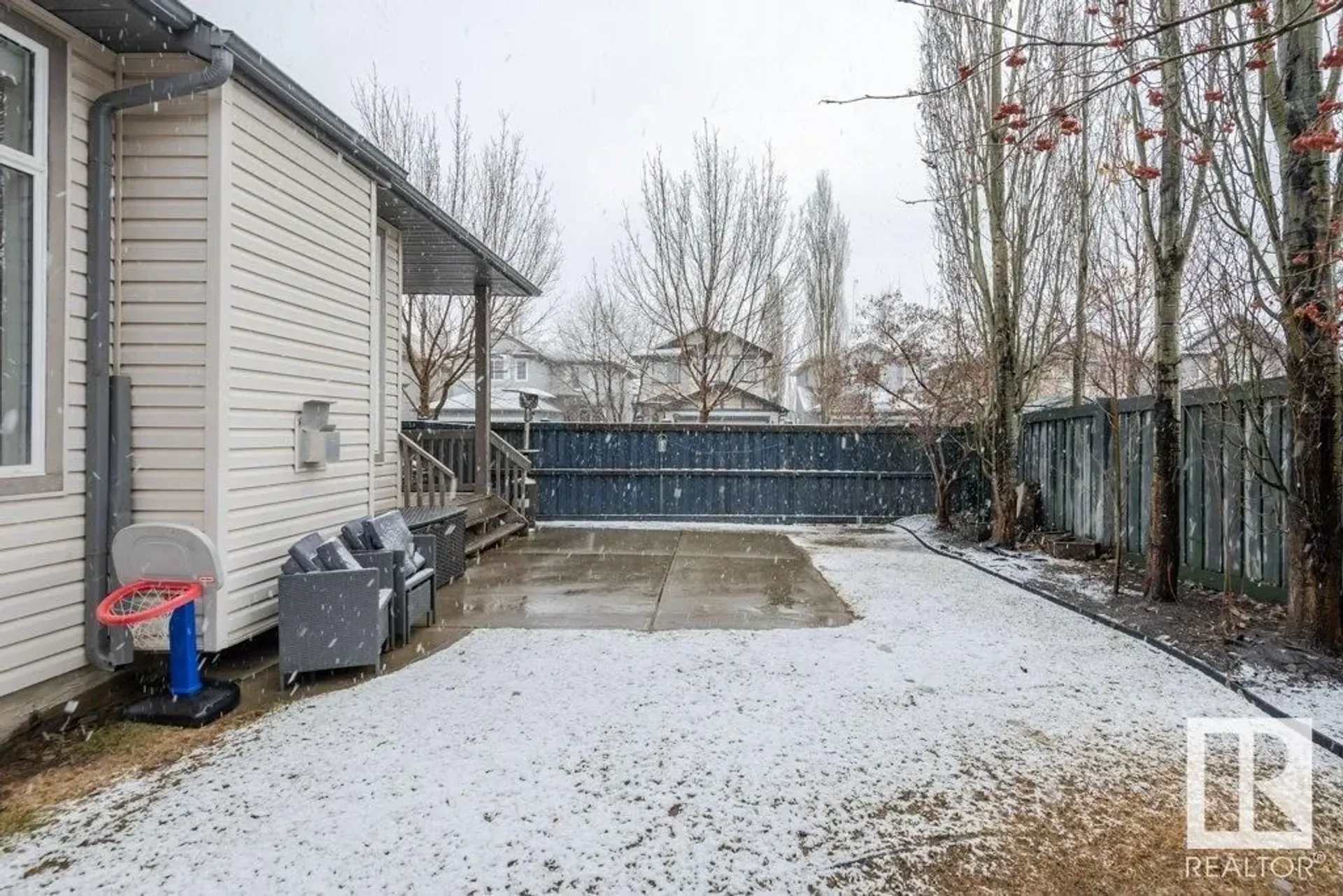 casa en Edmonton, Alberta 10208484