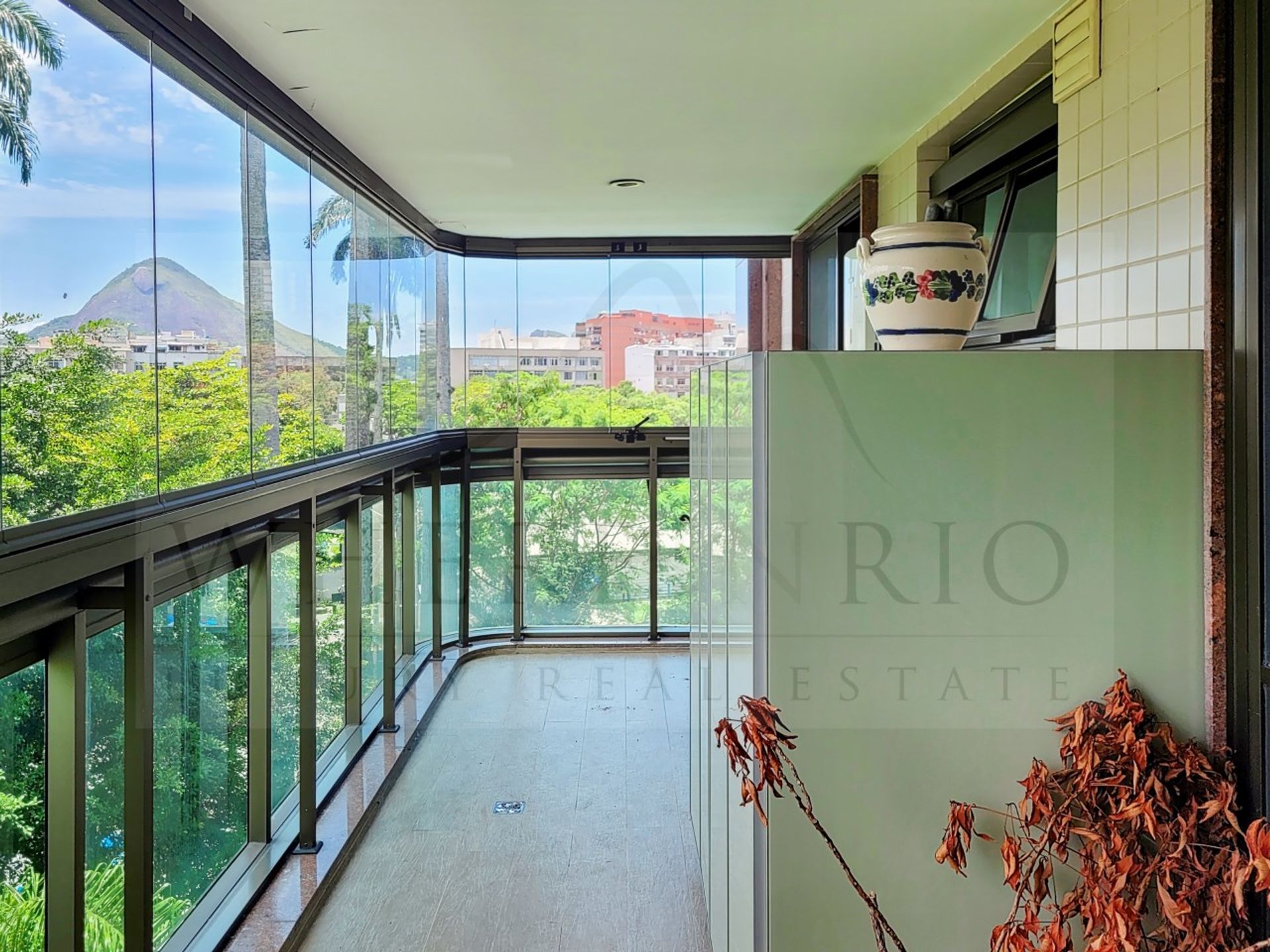 Condominium in Leblon, Rio de Janeiro 10209624