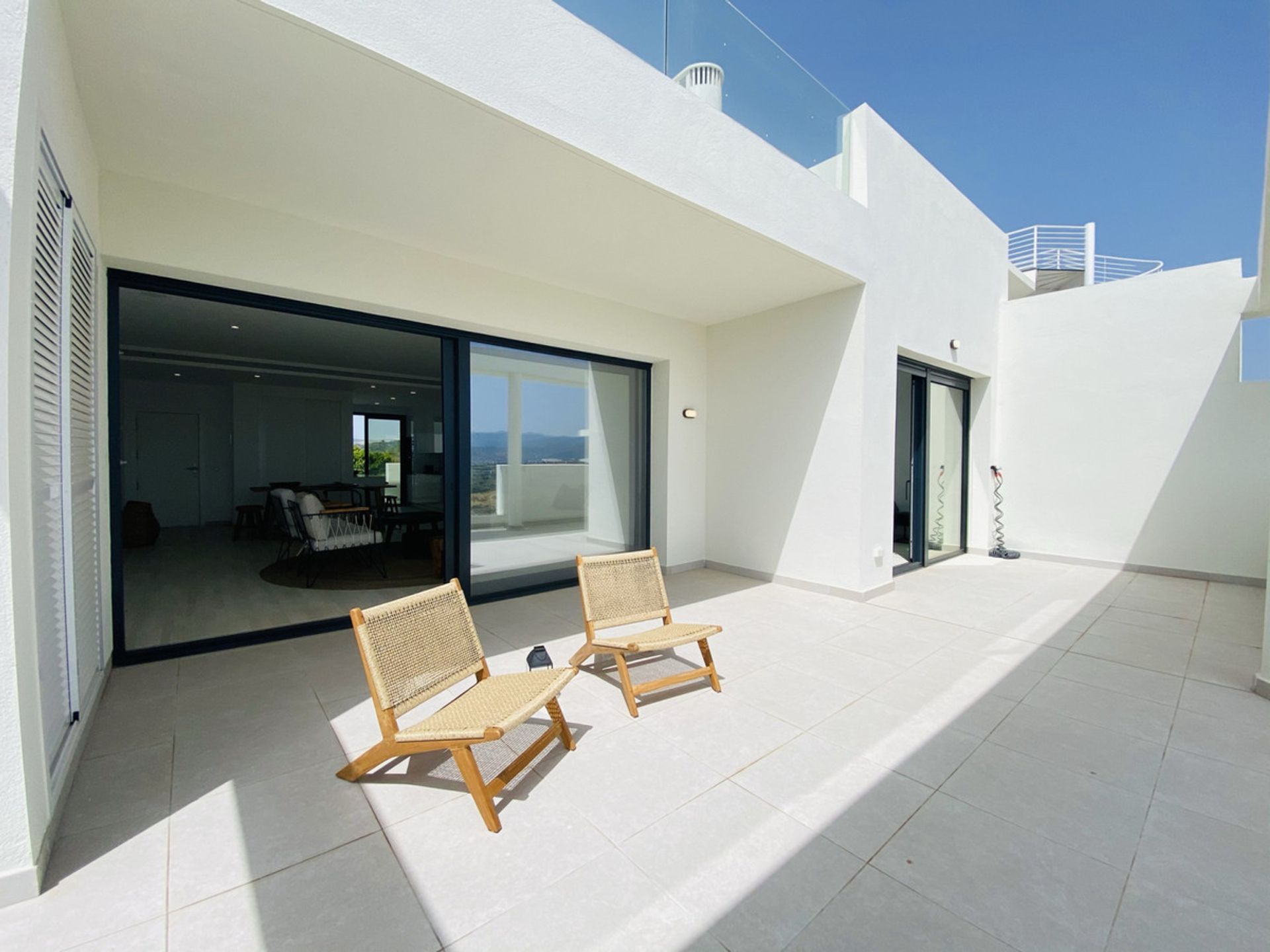 Condominium in Casares, Andalusia 10209926