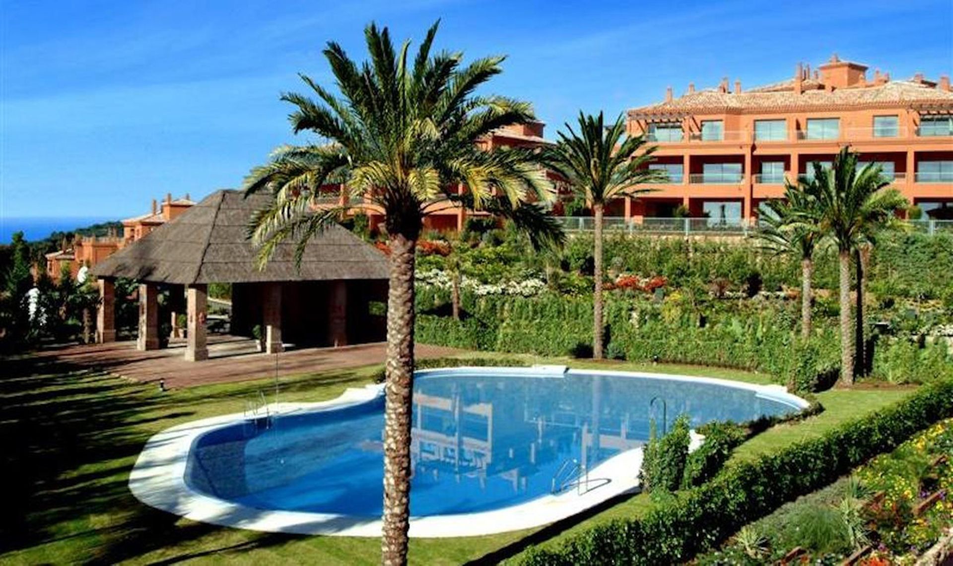 Condominium in La Atalaya, Andalucía 10210155