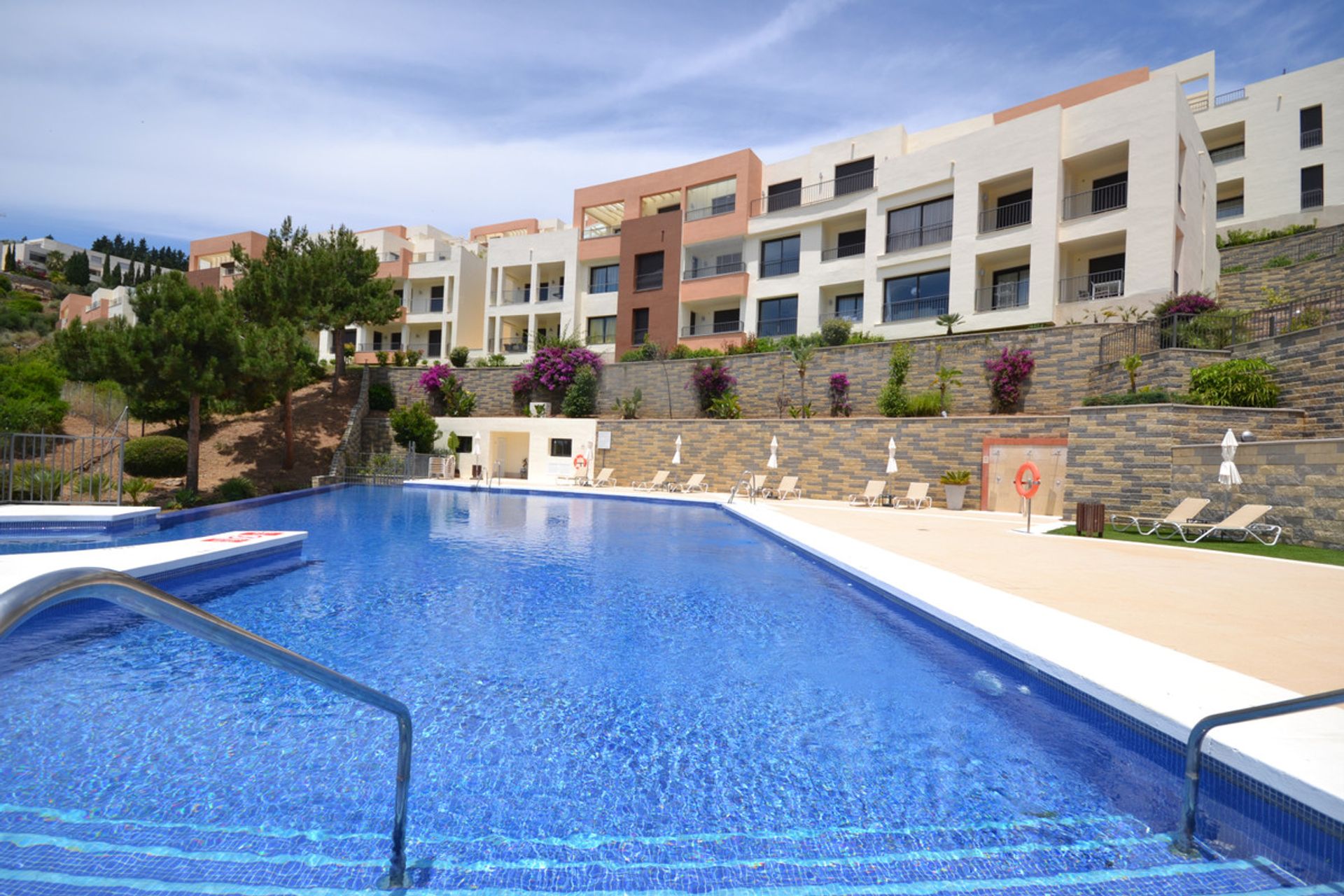 Condominium in Espinosa de los Monteros, Castille-Leon 10210242