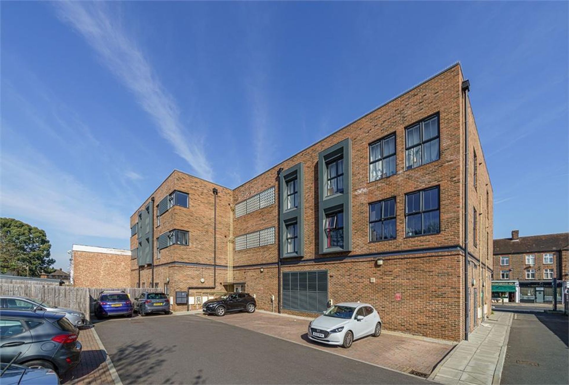 Condominium in Elmers End, Bromley 10210521