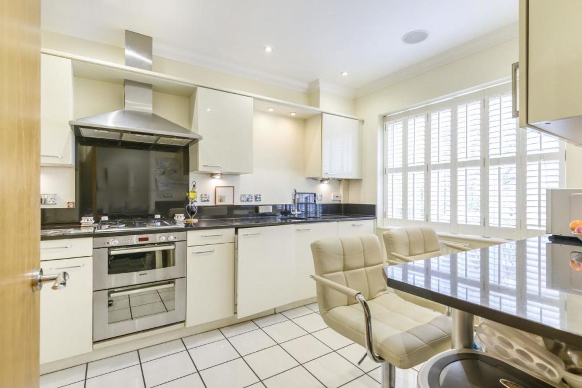 Condominium in West Wickham, Bromley 10210568