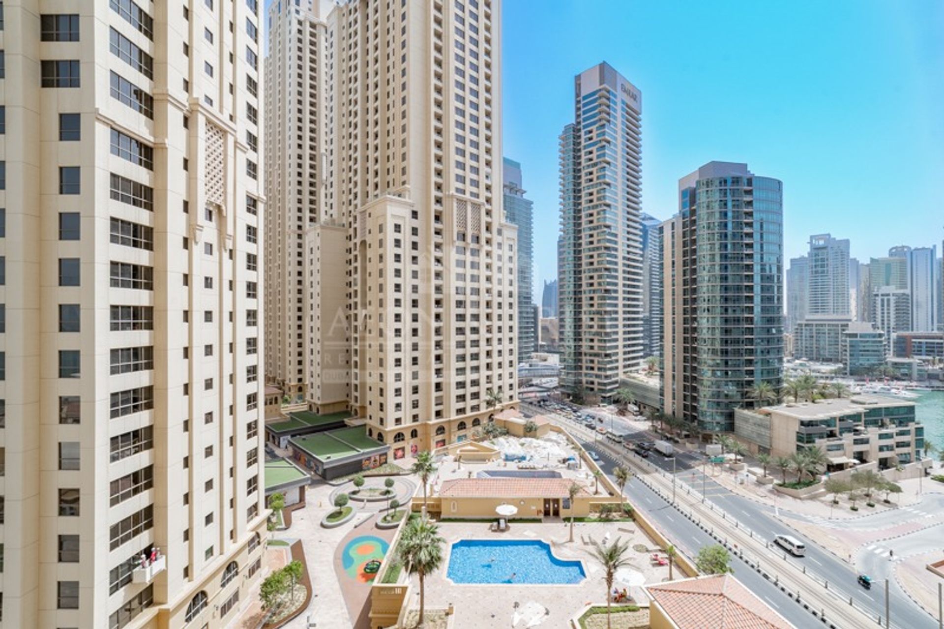 Condominium in Dubai, Dubai 10210706