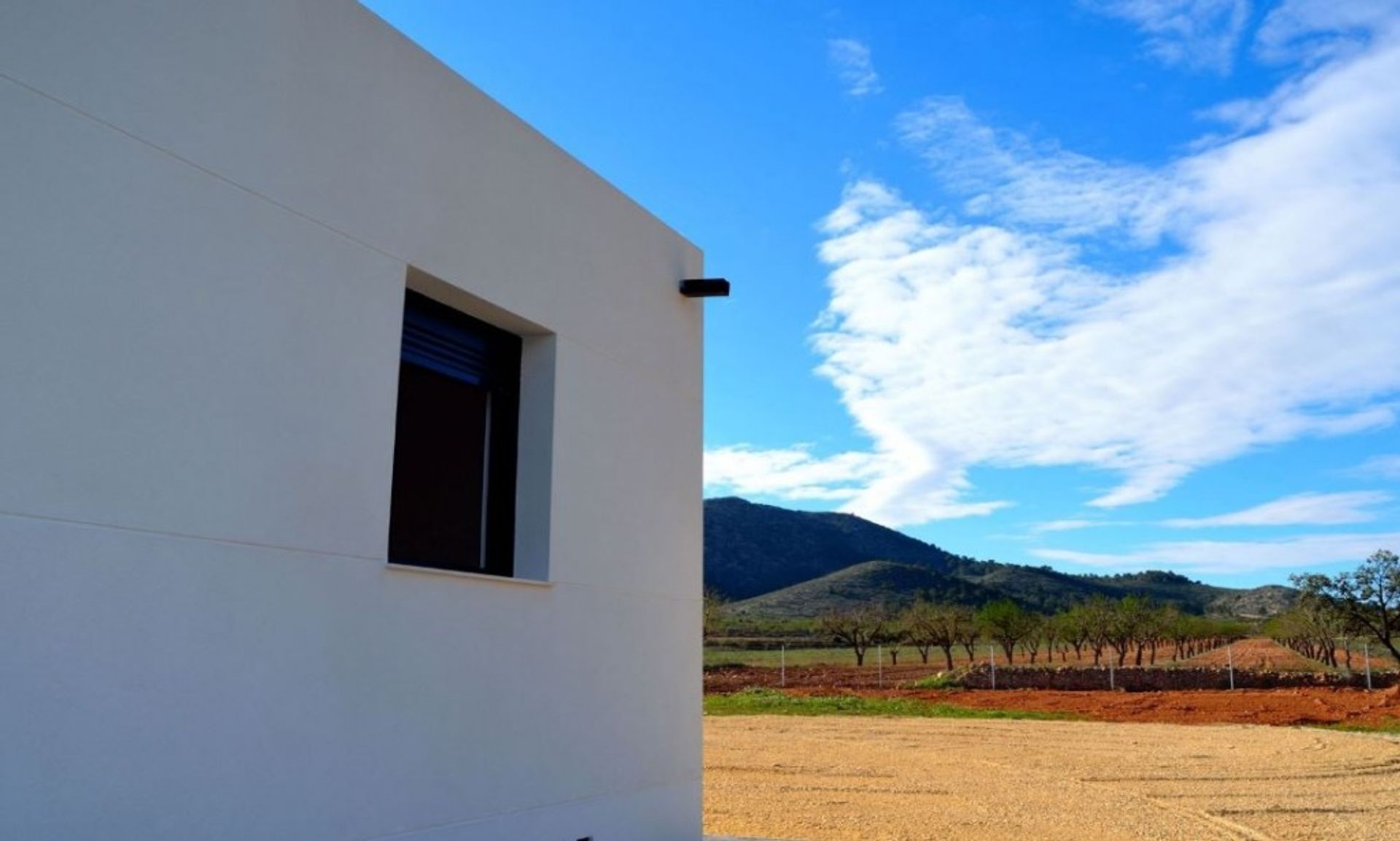 Hus i El Fondó de les Neus, Valencian Community 10211442