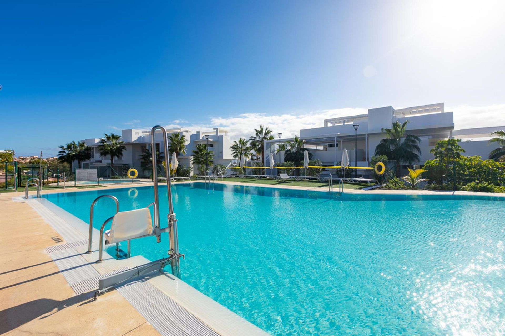 Condominium dans Benahavís, Andalusia 10211697