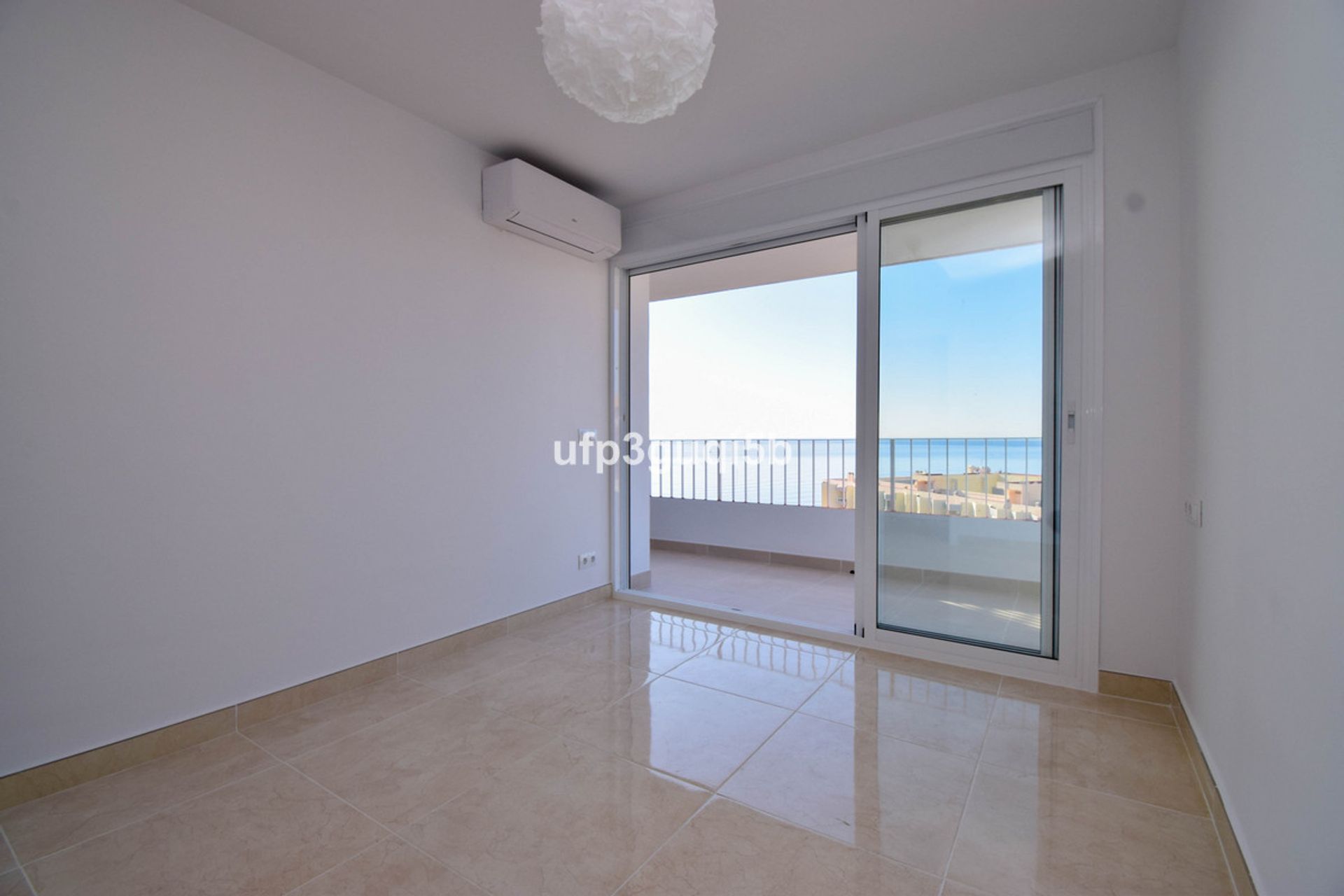 Condominium in Benalmádena, Andalucía 10211763