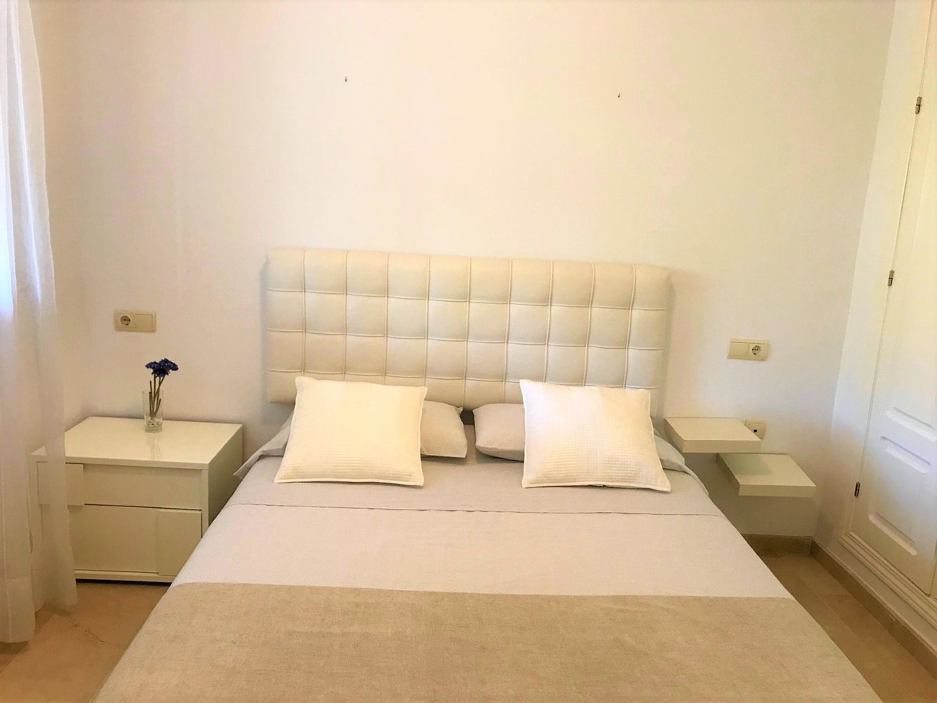 Condominium in Marbella, Andalucía 10211829