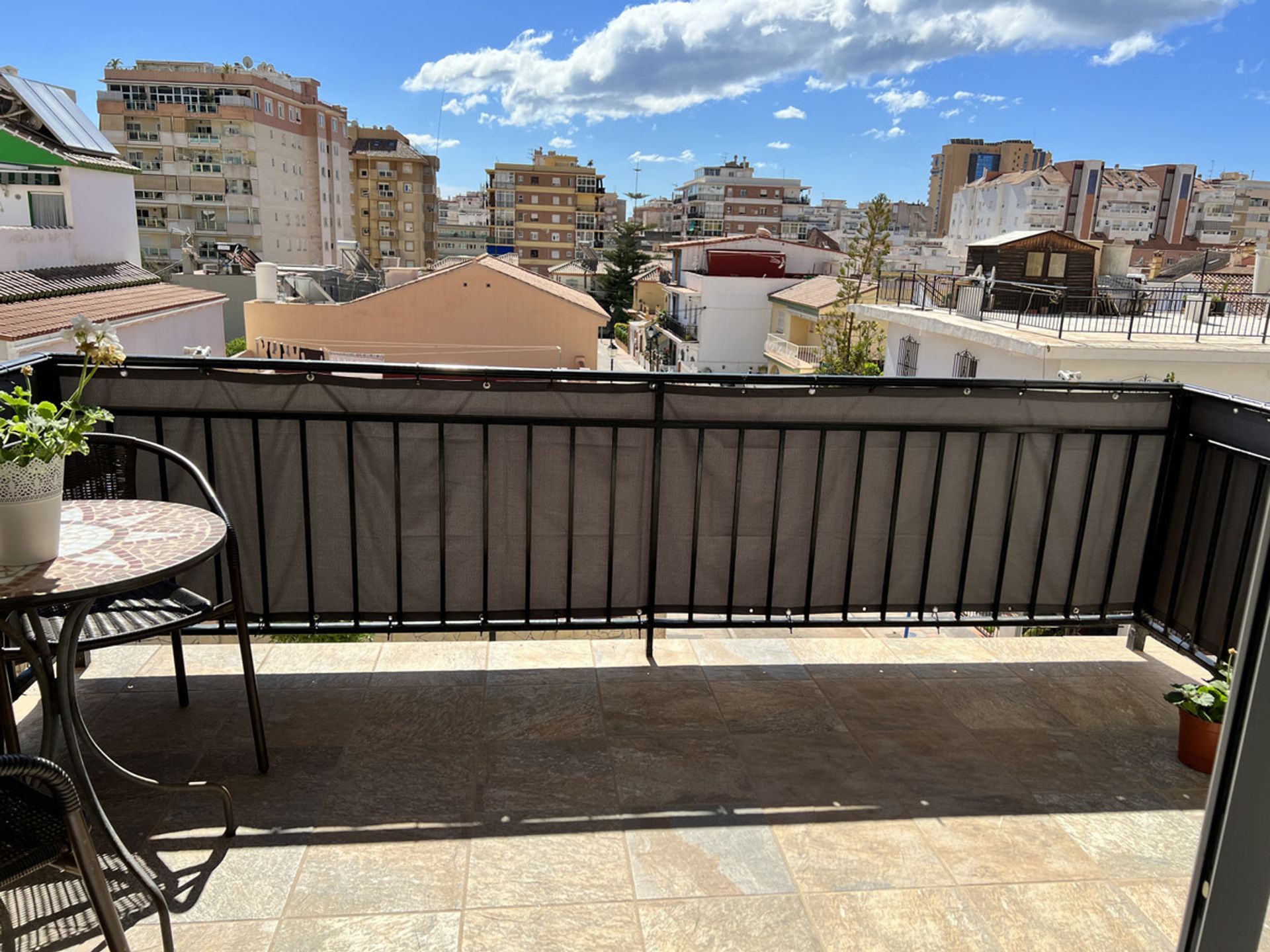 Condominium in Fuengirola, Andalucía 10212033