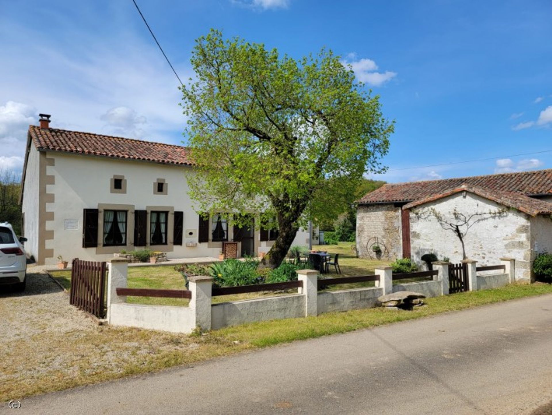 Casa nel Civray, Nuova Aquitania 10212455